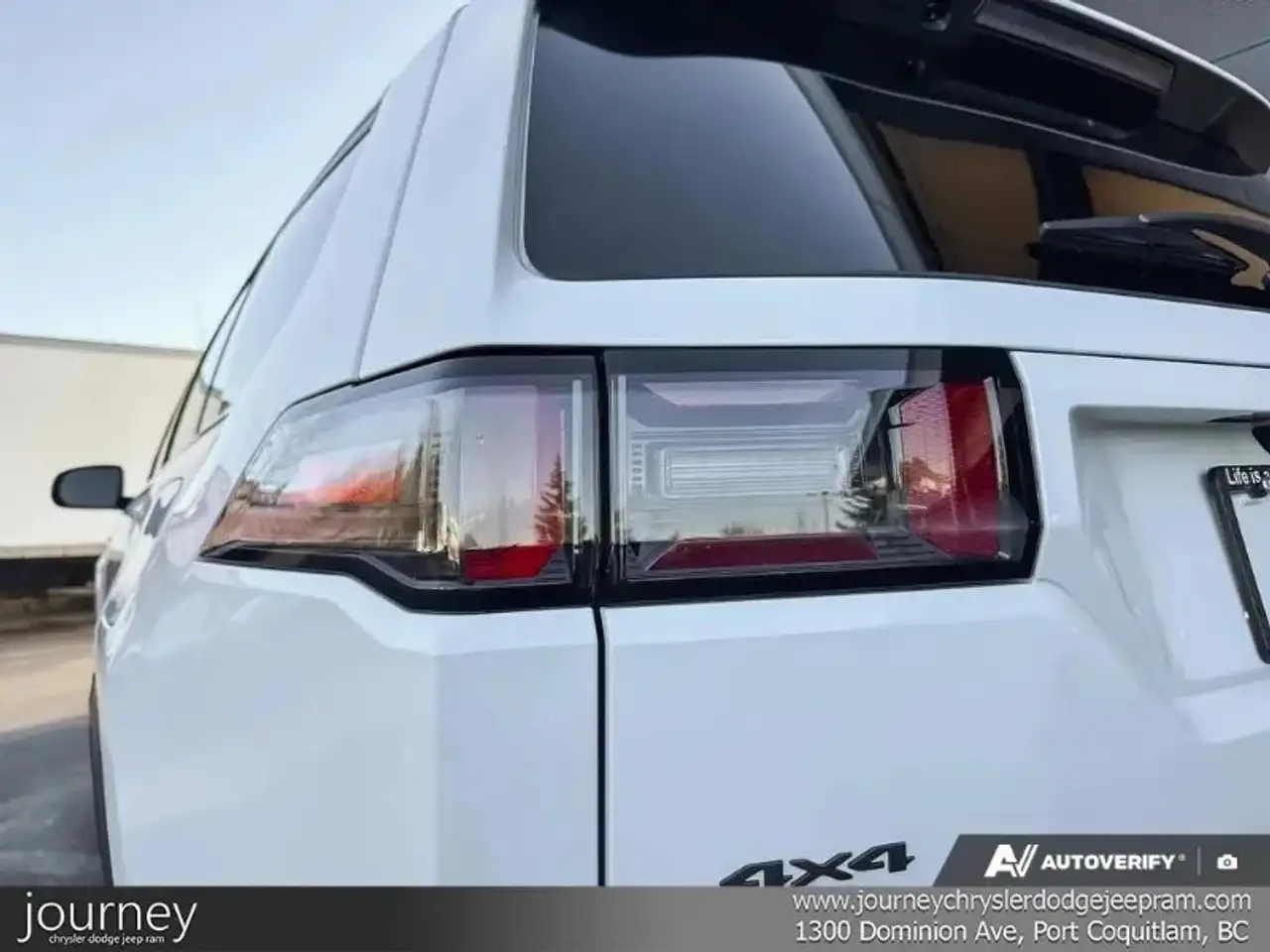 Jeep Cherokee снимка Jeep Cherokee