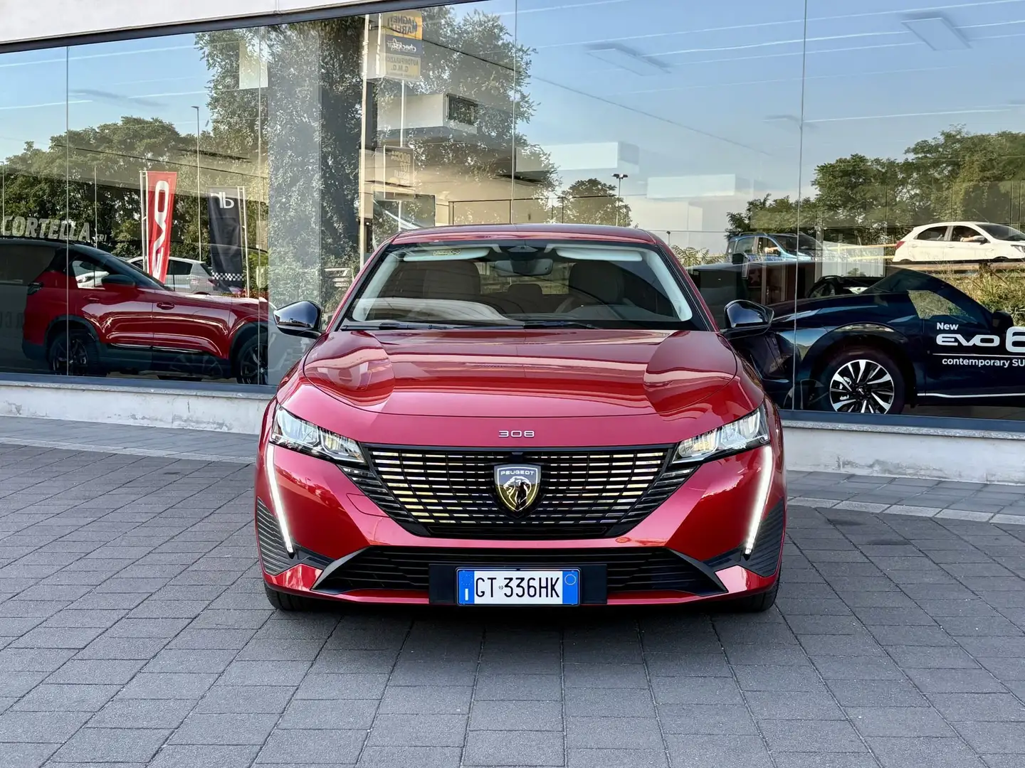 Peugeot 308 BlueHDi 130 S&S EAT8 Allure Rouge - 2