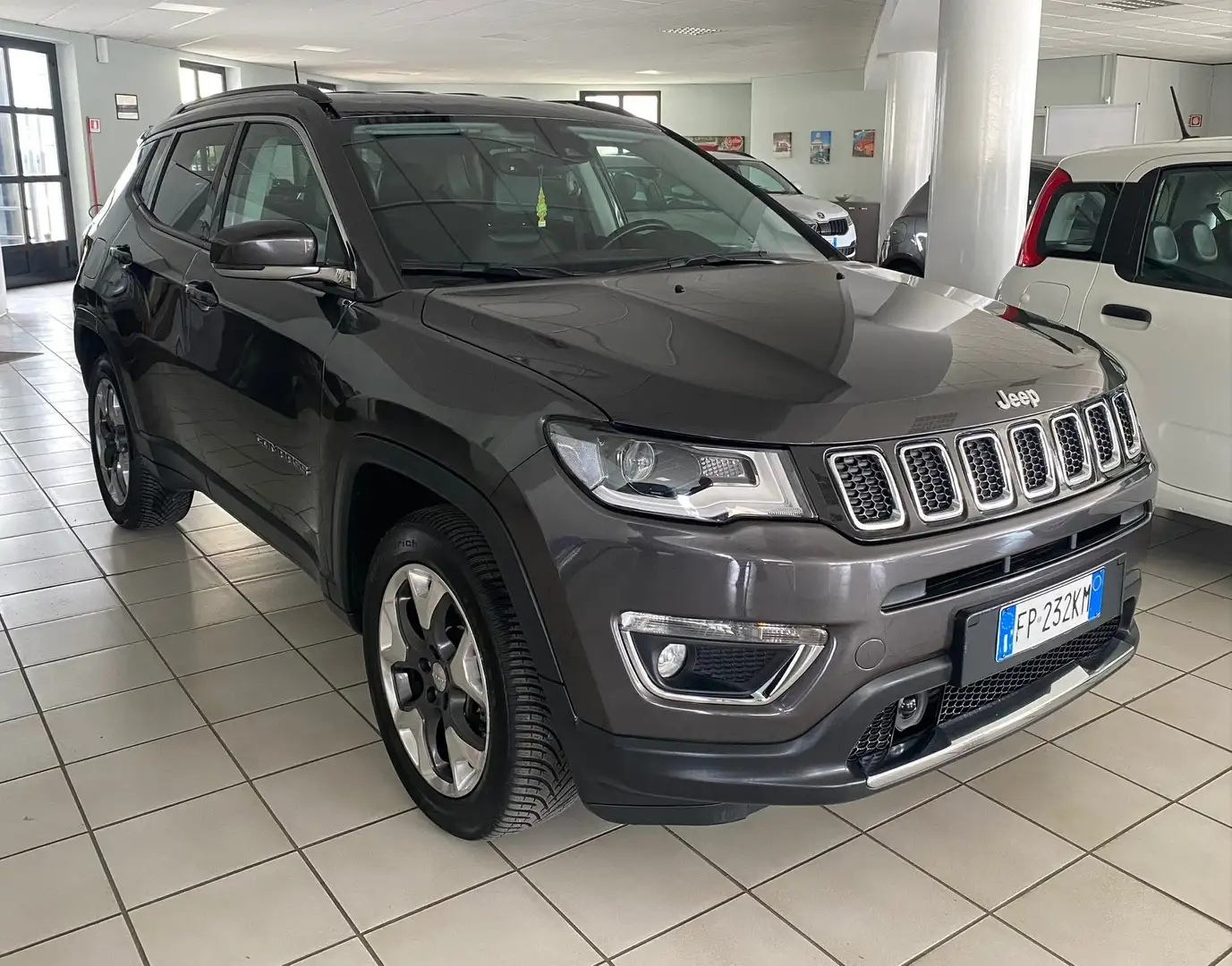 Jeep Compass Compass 2.0 mjt Opening Edition 4wd 140cv auto Gris - 1