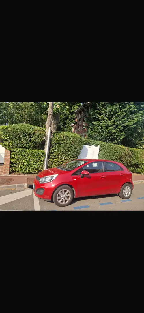 Kia Rio Rouge - 1