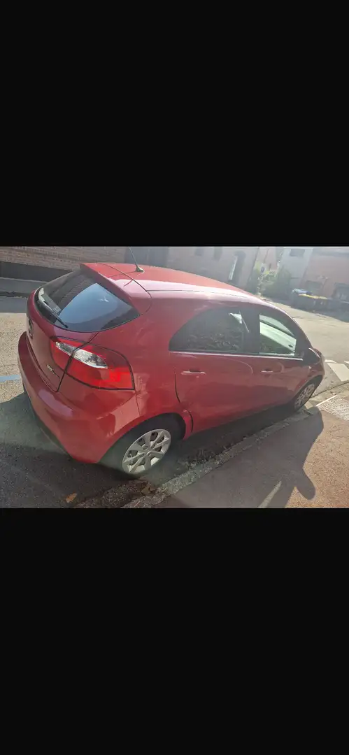 Kia Rio Rouge - 2