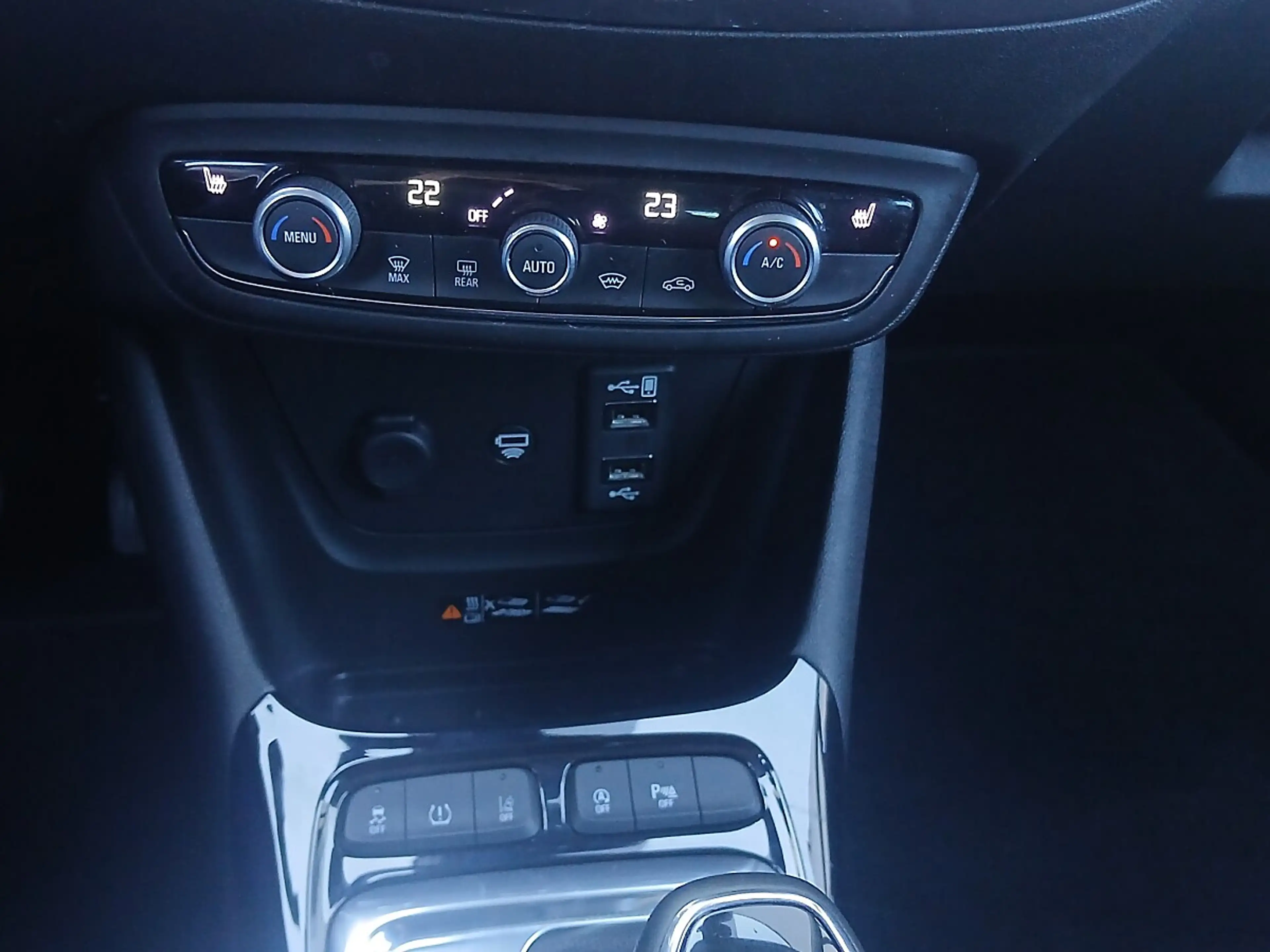 Opel Crossland X 1.2 Turbo Ultimate Start/Stop — photo 14