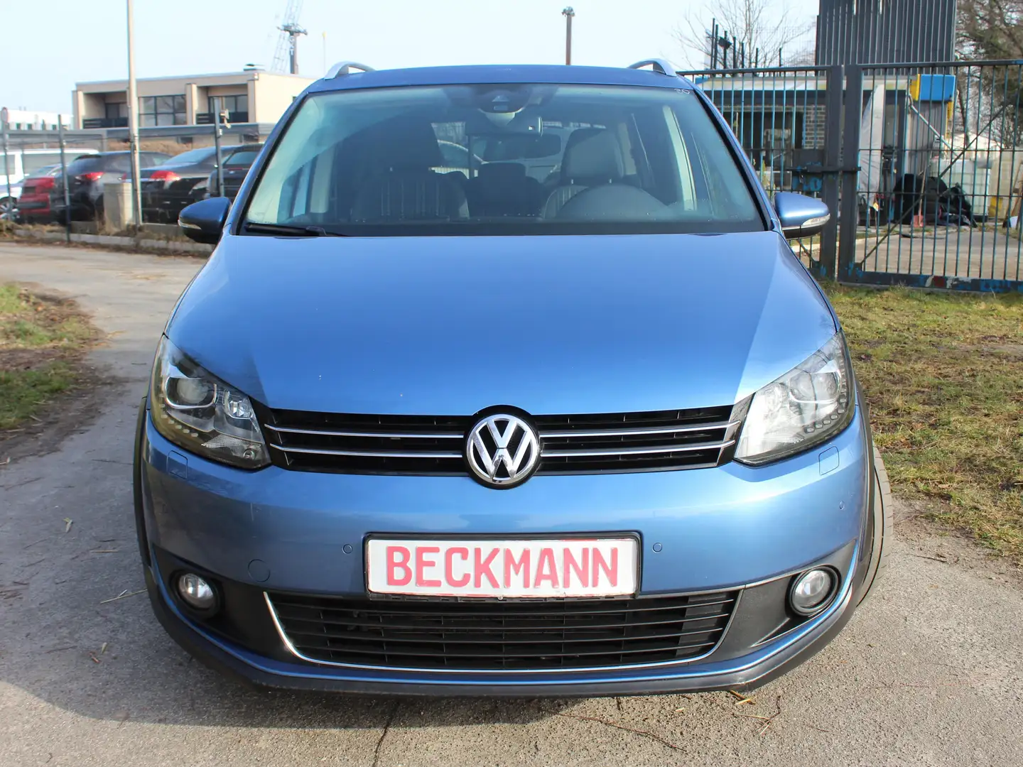 Volkswagen Cross Touran Cross Blau - 2