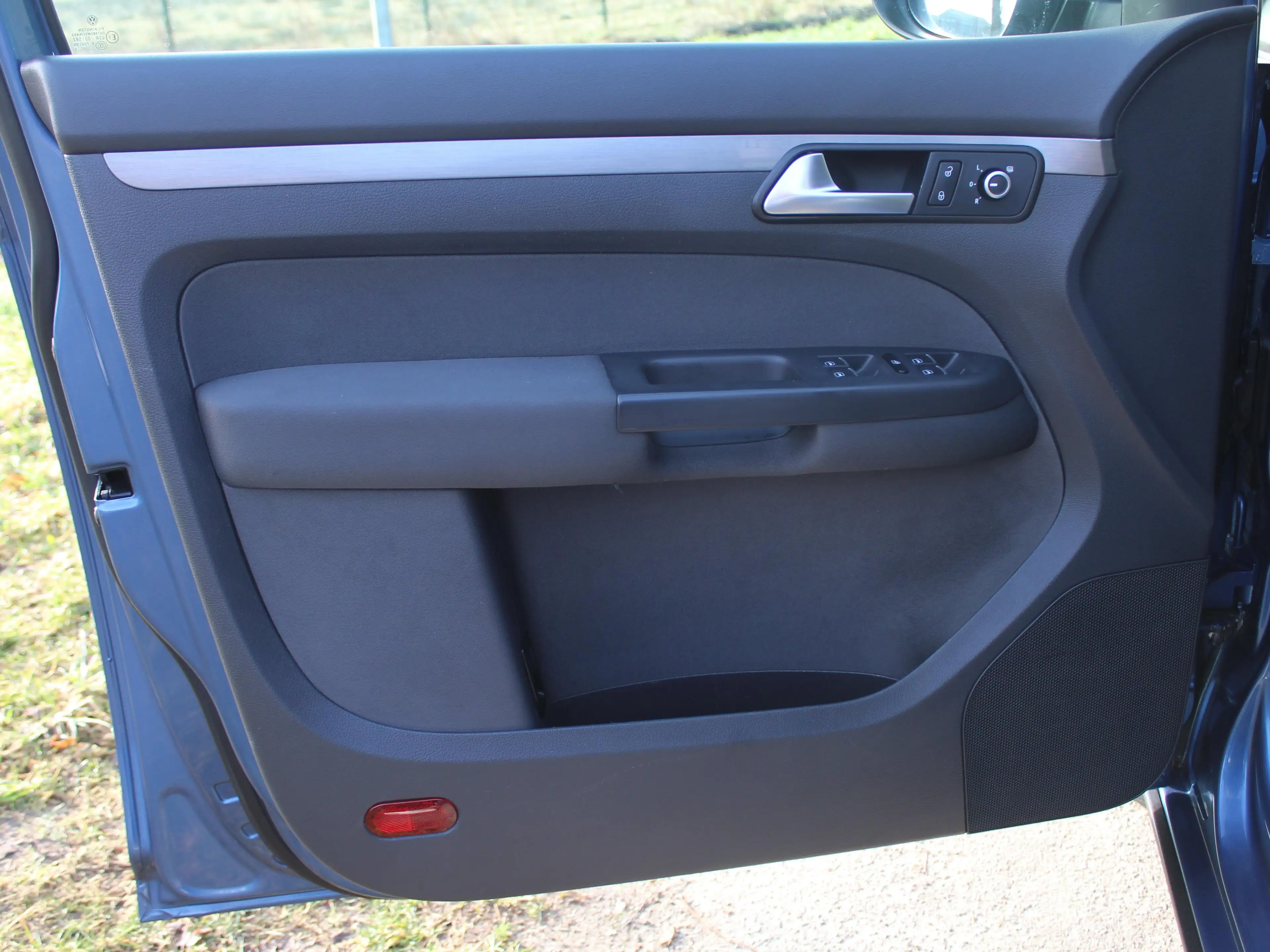 Volkswagen Cross Touran Cross — photo 12
