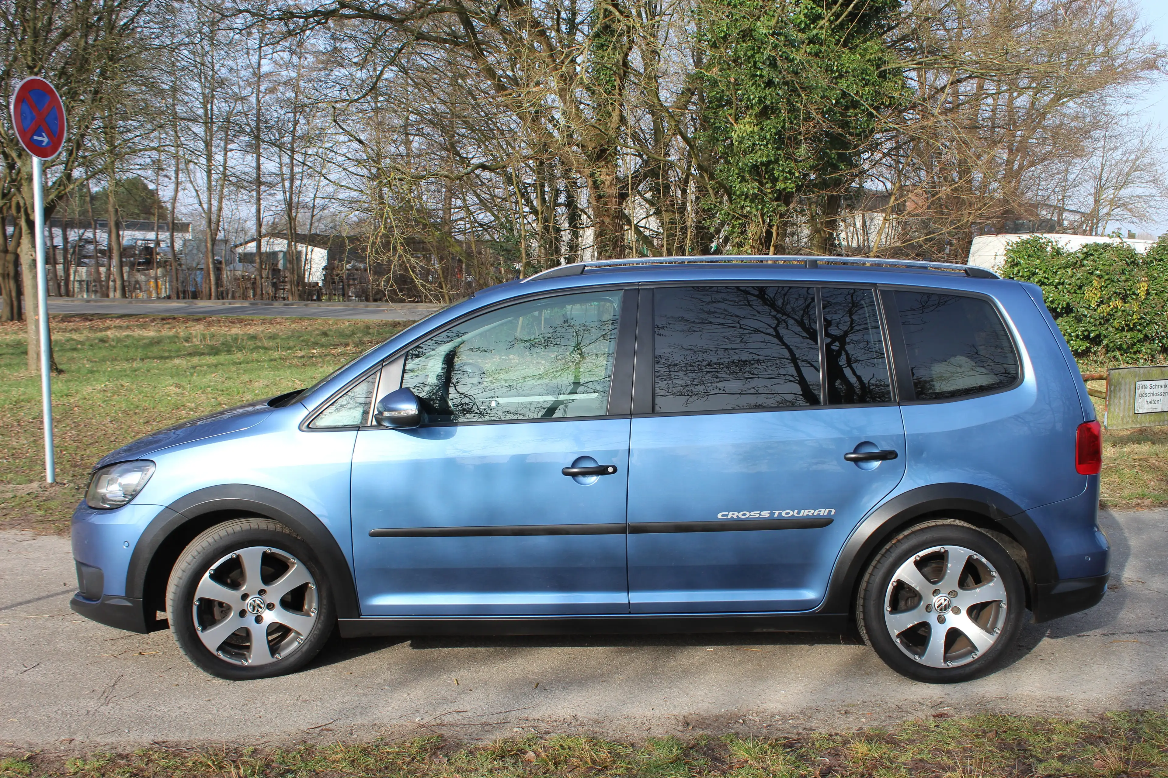 Volkswagen Cross Touran Cross — photo 6