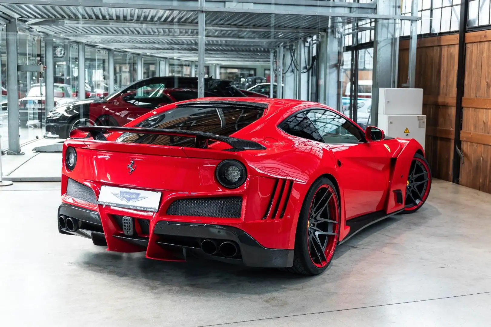 Ferrari F12 Novitec N-Largo S | 1 von 11 Červená - 2