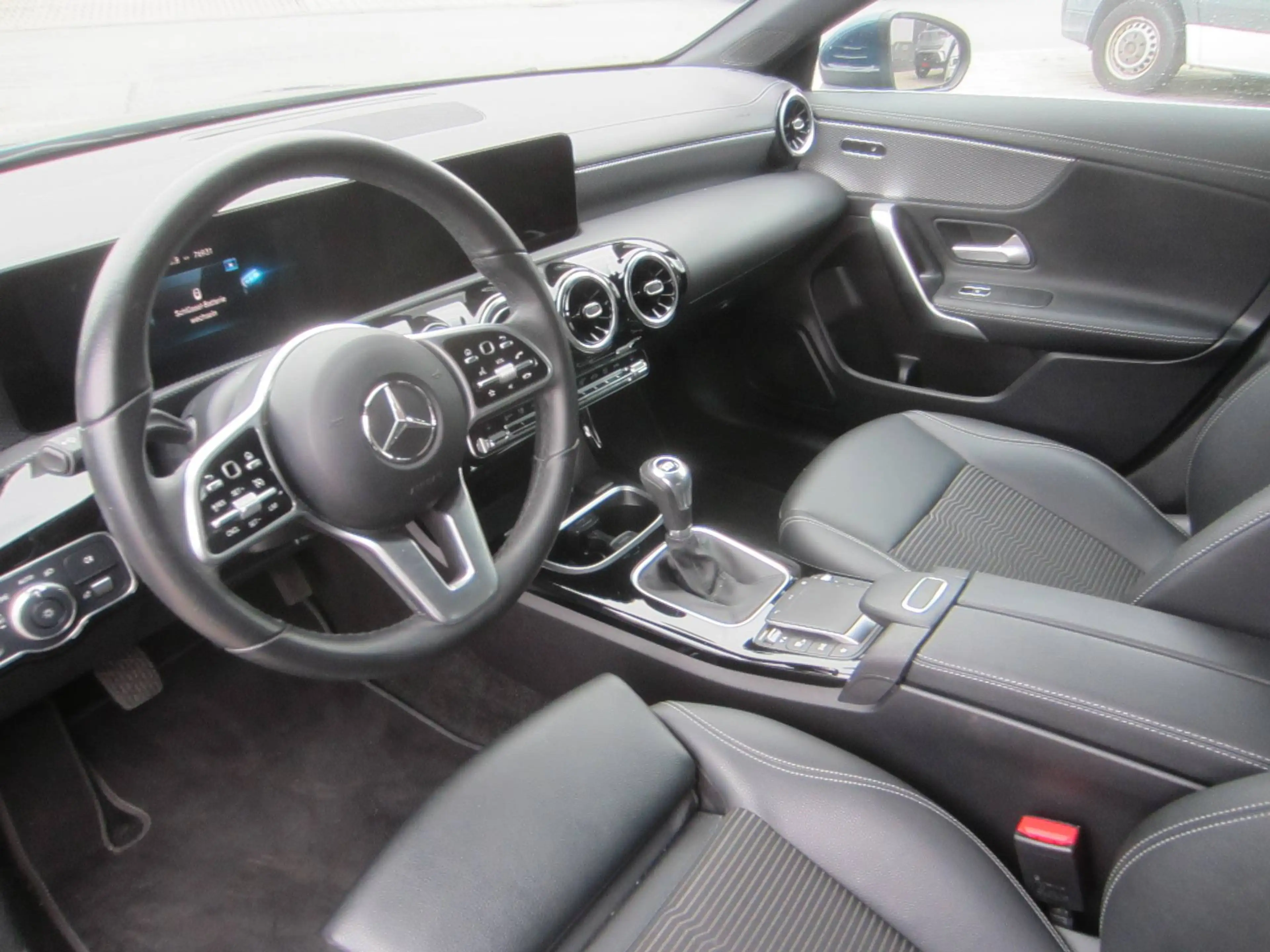Mercedes-Benz CLA 180 CLA 180 d Business Paket LED — photo 9
