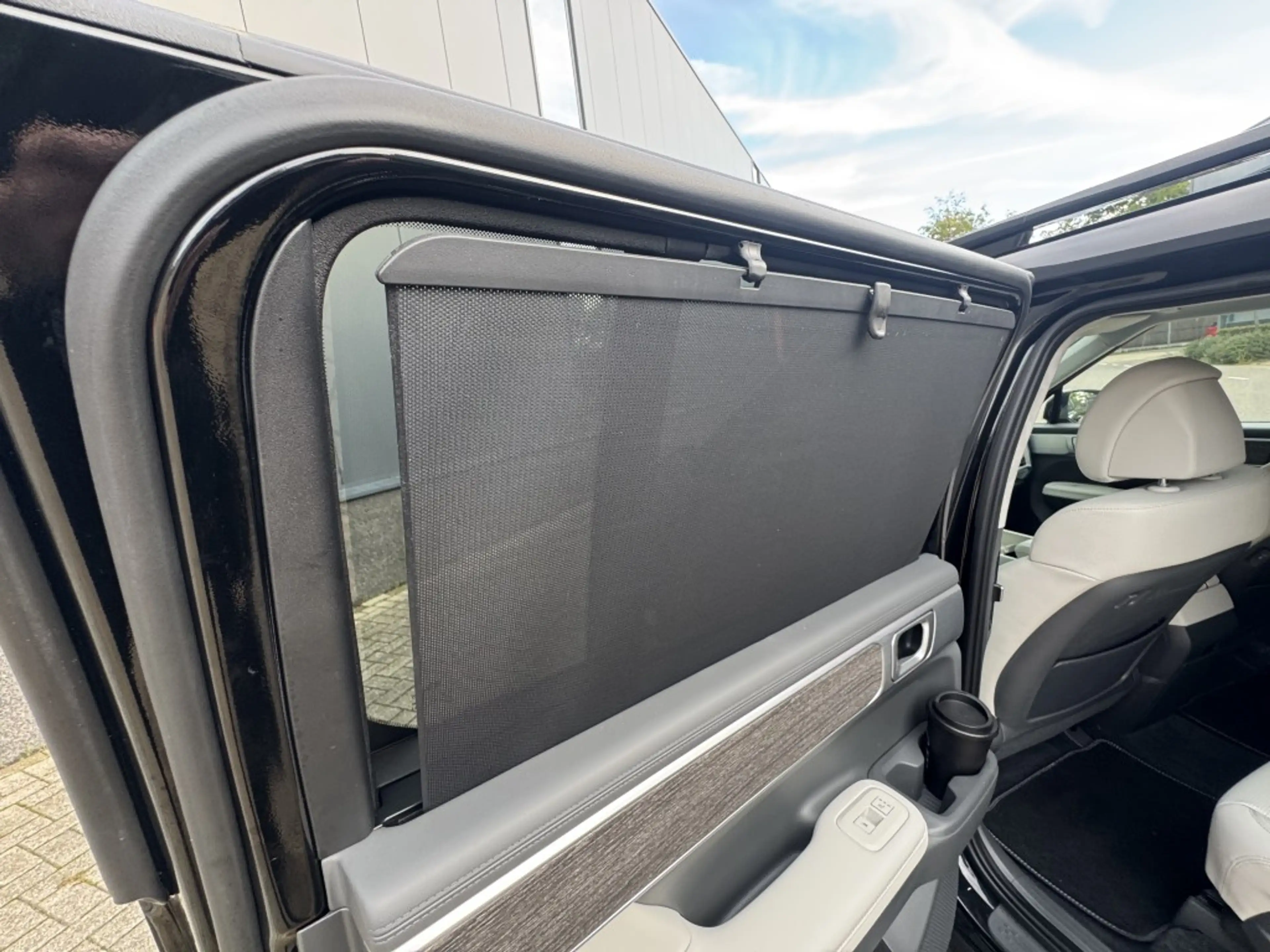 Hyundai SANTA FE 1.6 T-GDI PHEV Premium 4WD 7p Leer — photo 11