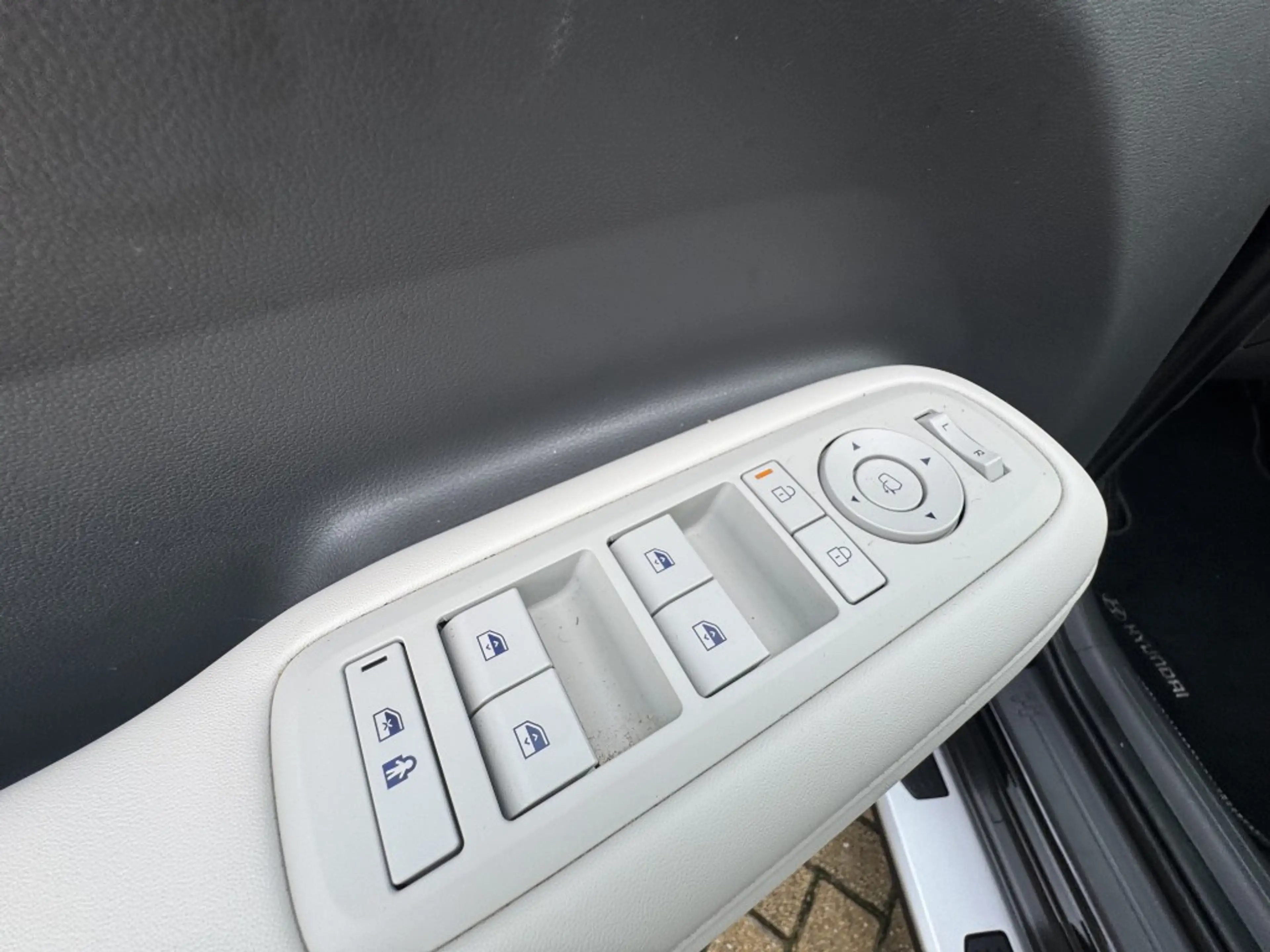 Hyundai SANTA FE 1.6 T-GDI PHEV Premium 4WD 7p Leer — photo 13