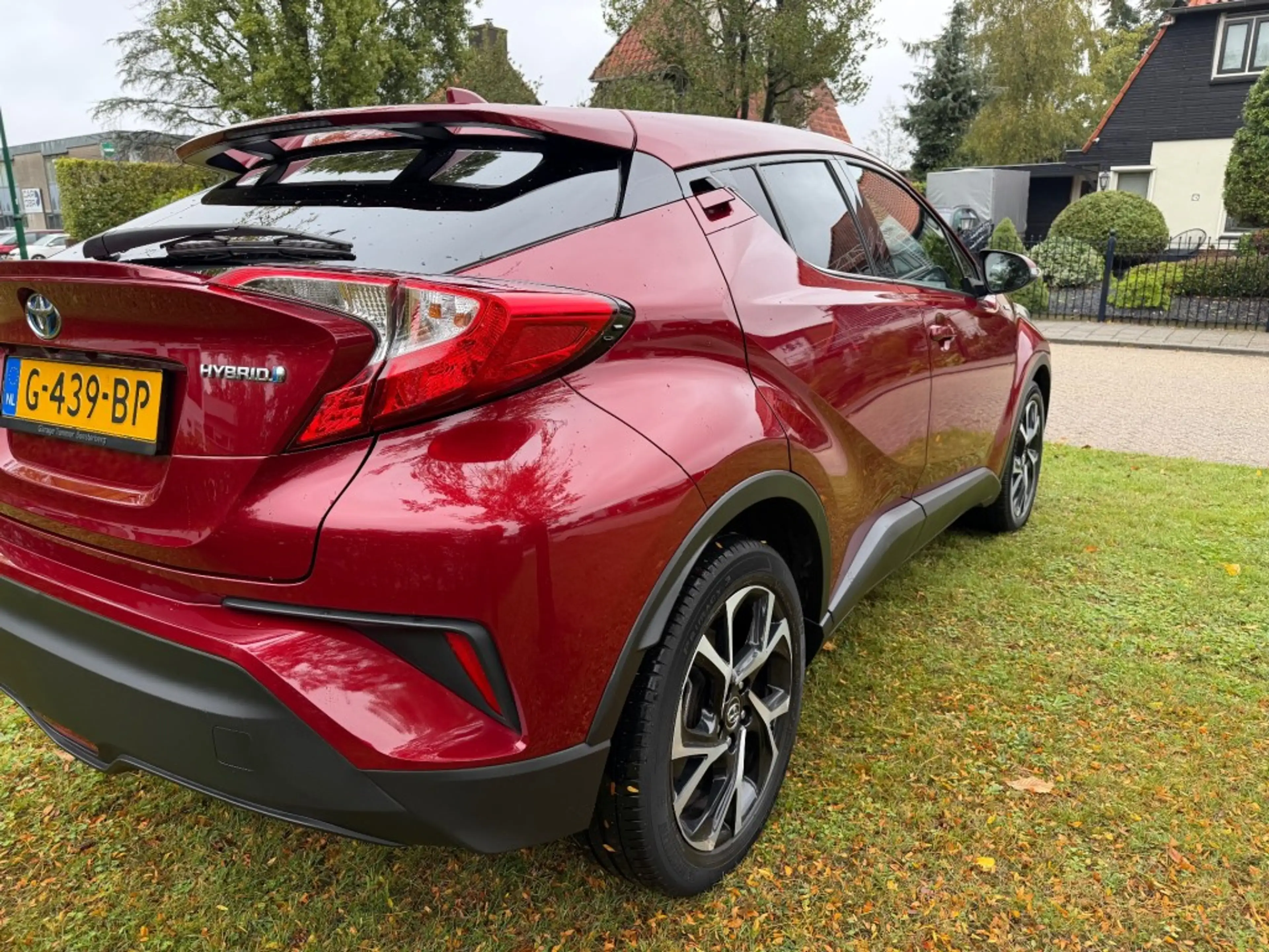 Toyota C-HR 1.8 HYBRID DYNAMIC — photo 5