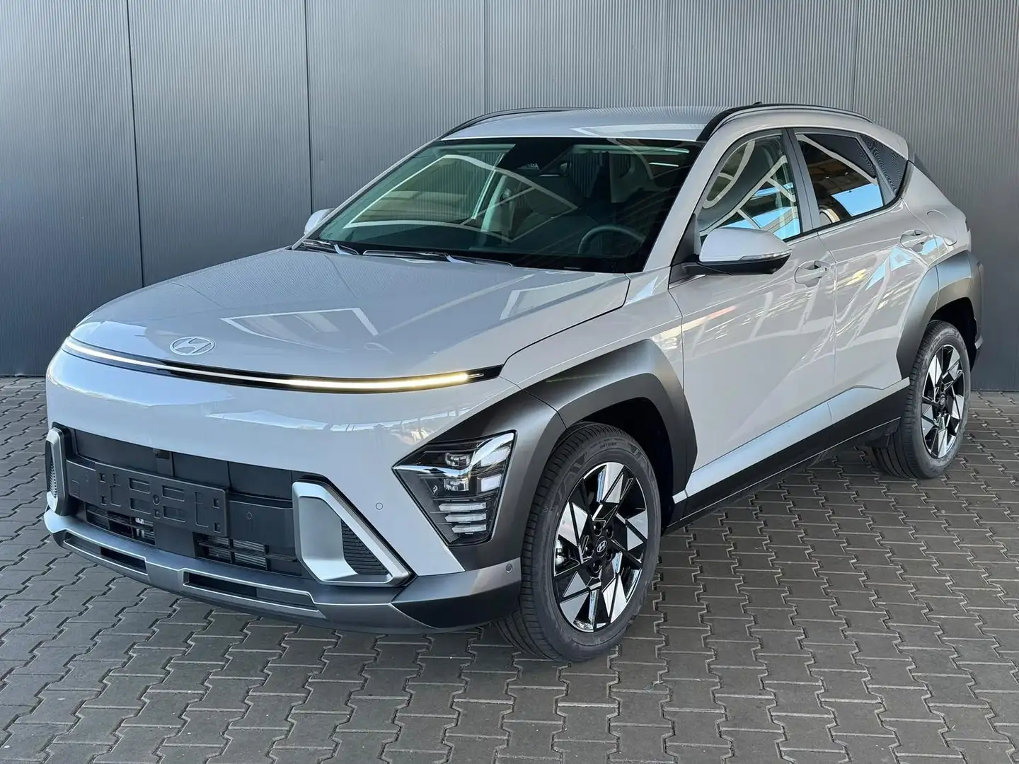 Hyundai KONA Comfort Plus 1.6 T-GDI 2WD 7-DCT / 360 Grad PDC... Grau - 1