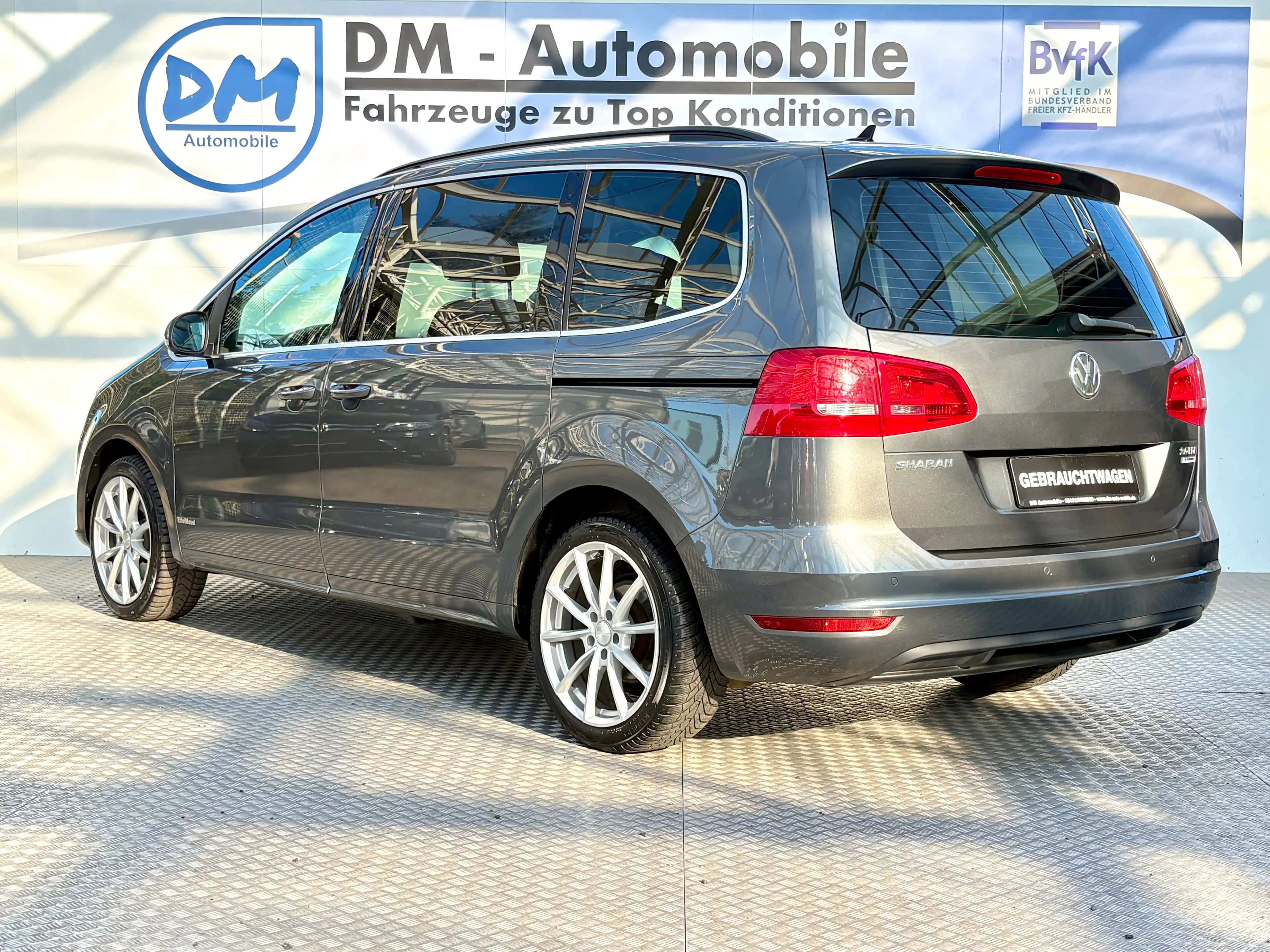 Volkswagen Sharan 2.0 TDI DSG Comfortline 7SITZE*NAVI*EL_TÜREN*ALU*GEPFLEGT — photo 6