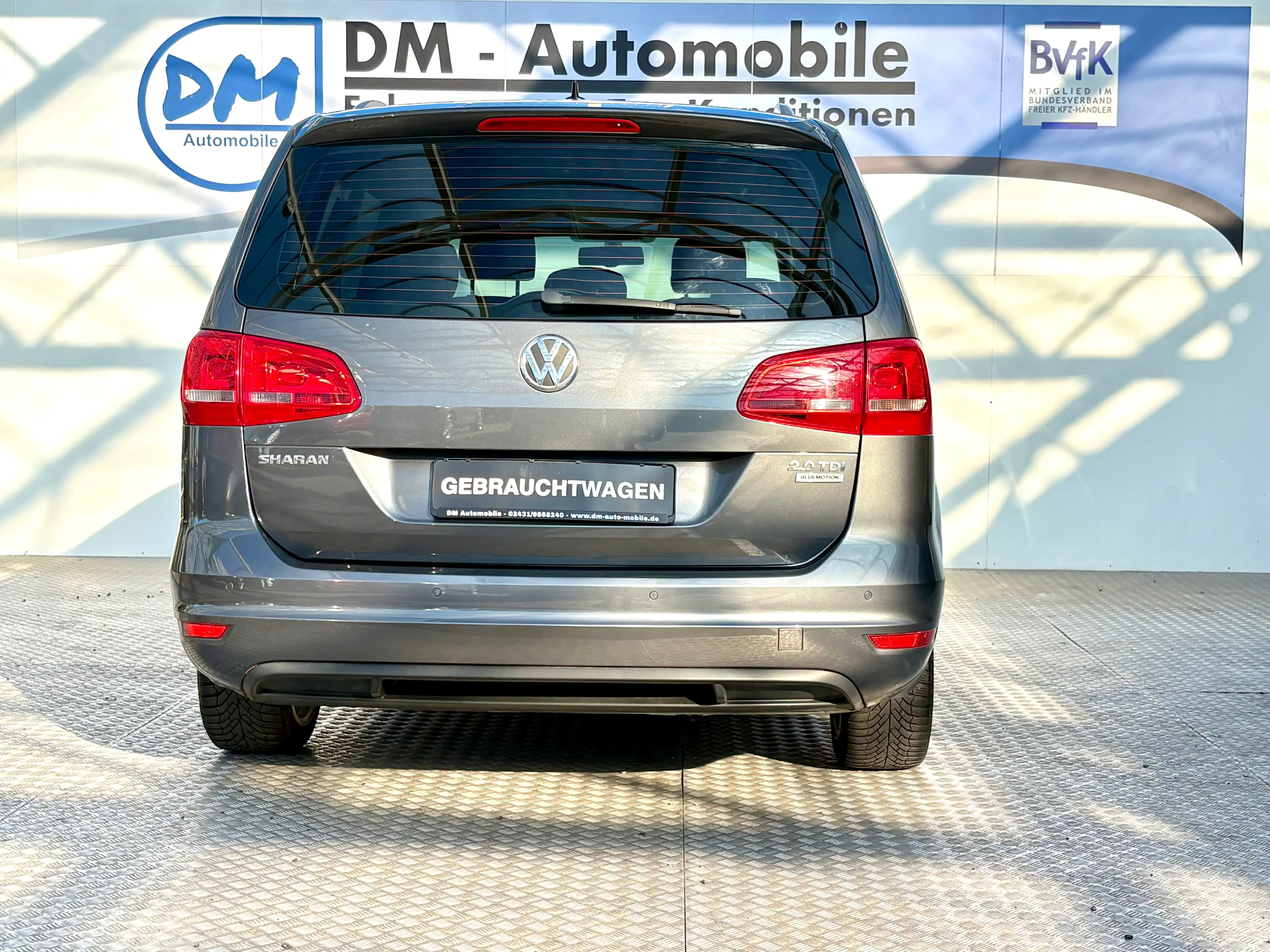 Volkswagen Sharan 2.0 TDI DSG Comfortline 7SITZE*NAVI*EL_TÜREN*ALU*GEPFLEGT — photo 5
