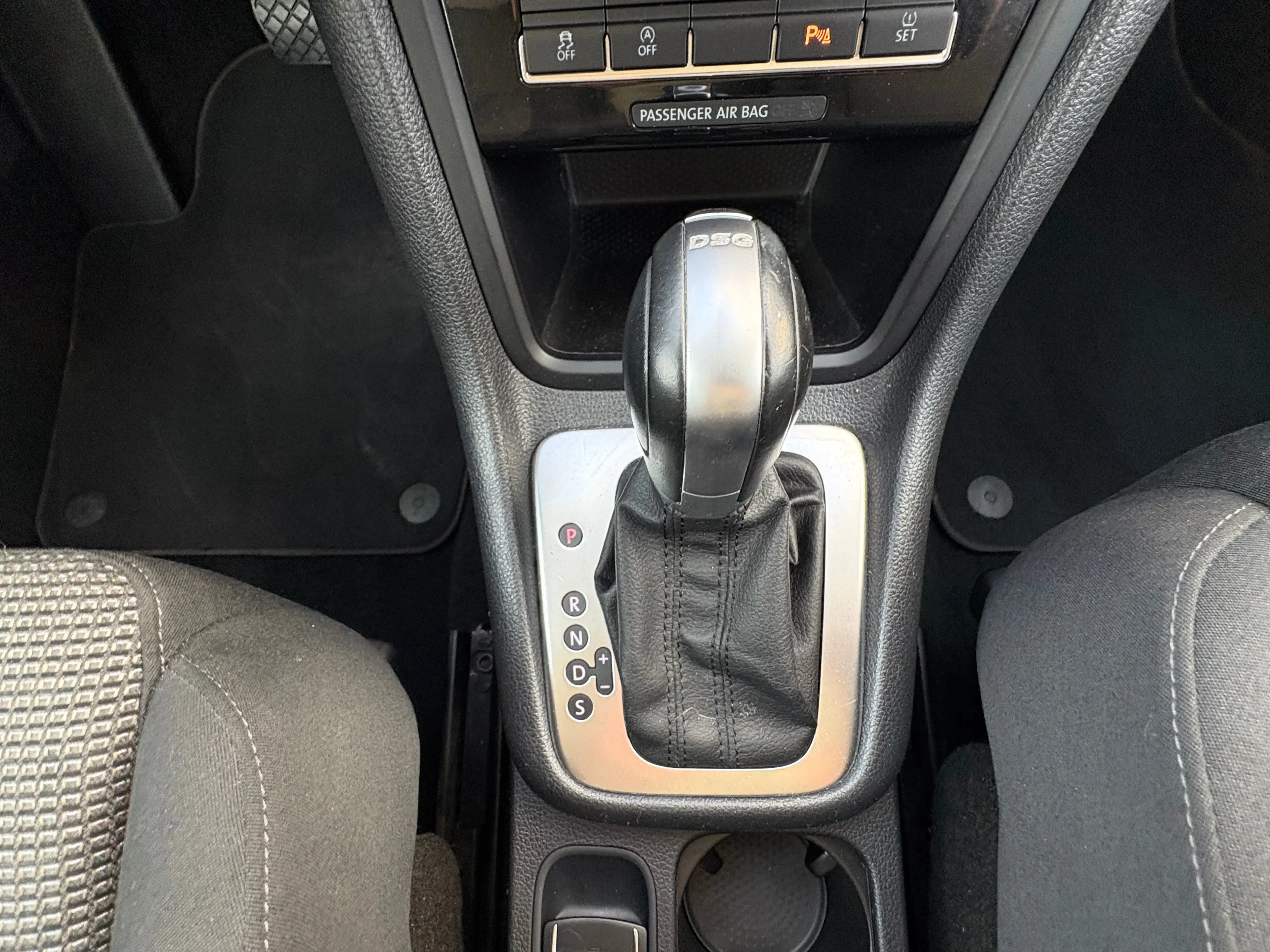 Volkswagen Sharan 2.0 TDI DSG Comfortline 7SITZE*NAVI*EL_TÜREN*ALU*GEPFLEGT — photo 20