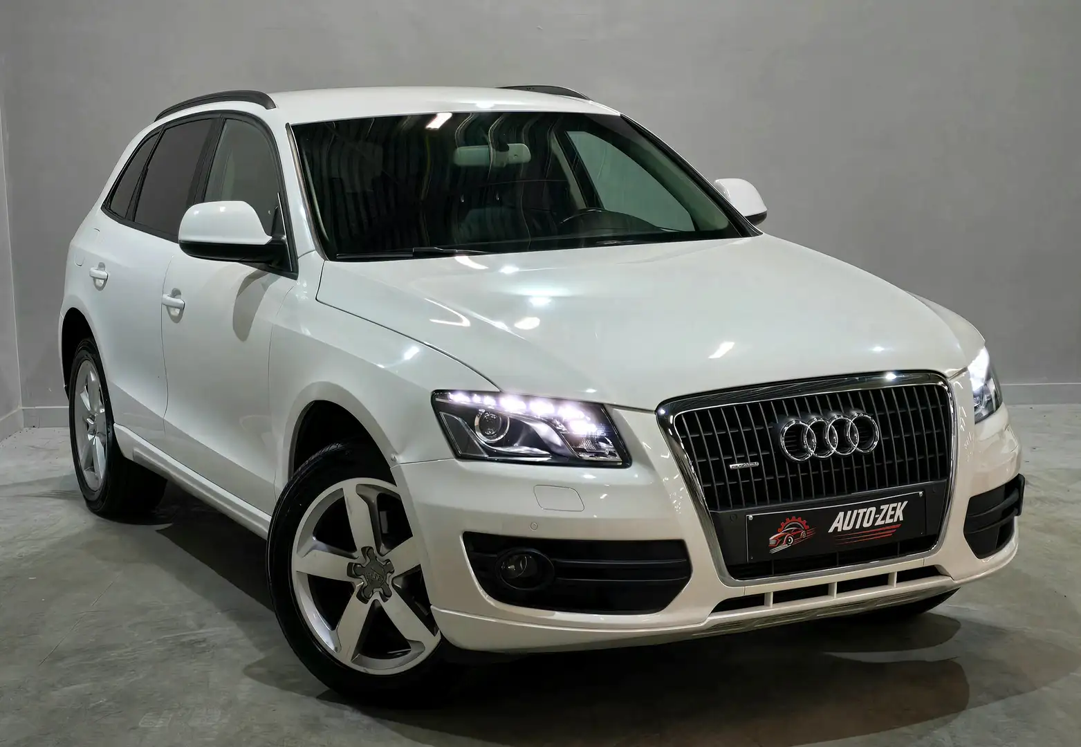Audi Q5 RÉSERVÉ/RÉSERVÉ/RÉSERVÉ Blanc - 1