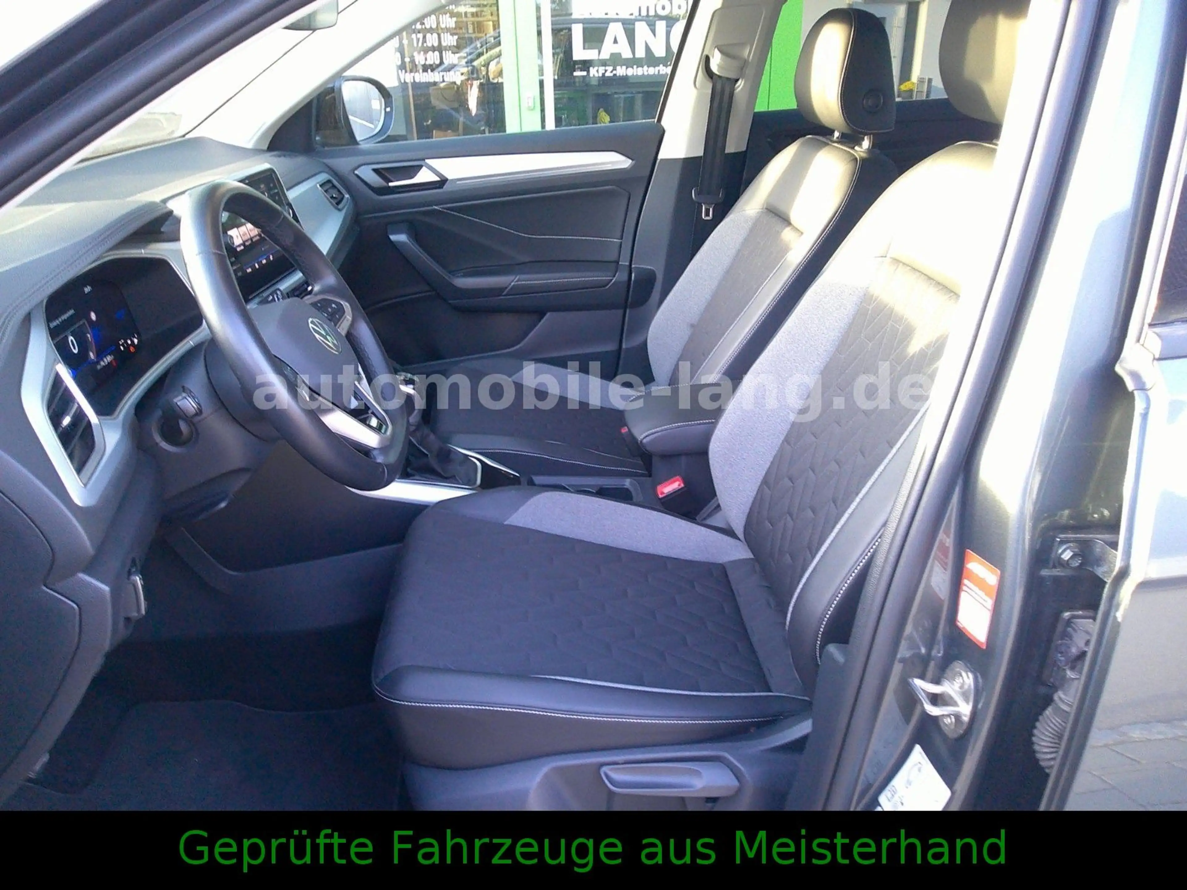 Volkswagen T-Roc 1,0 Goal #ACC #SHZ #KLIMAAUTO — photo 11