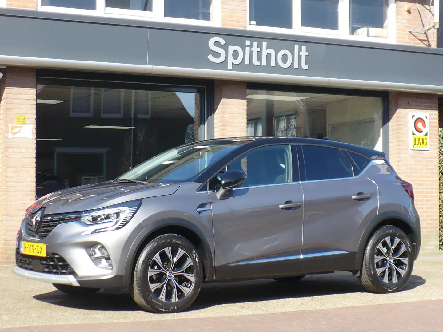 Renault Captur TCe 90pk Techno Grijs - 2