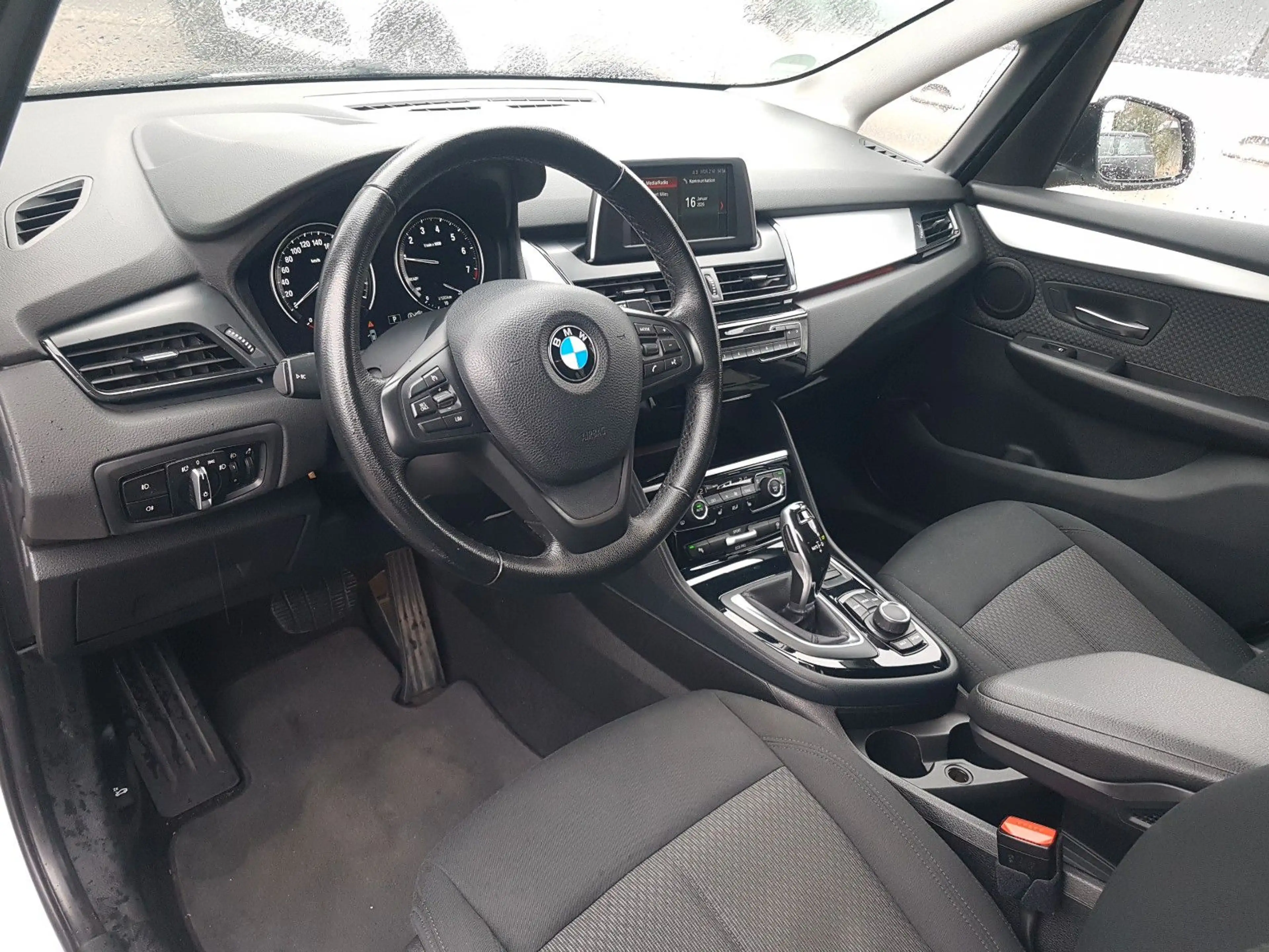 BMW 218 Aut. Advantage LED Sitzhzg. PDC — photo 11