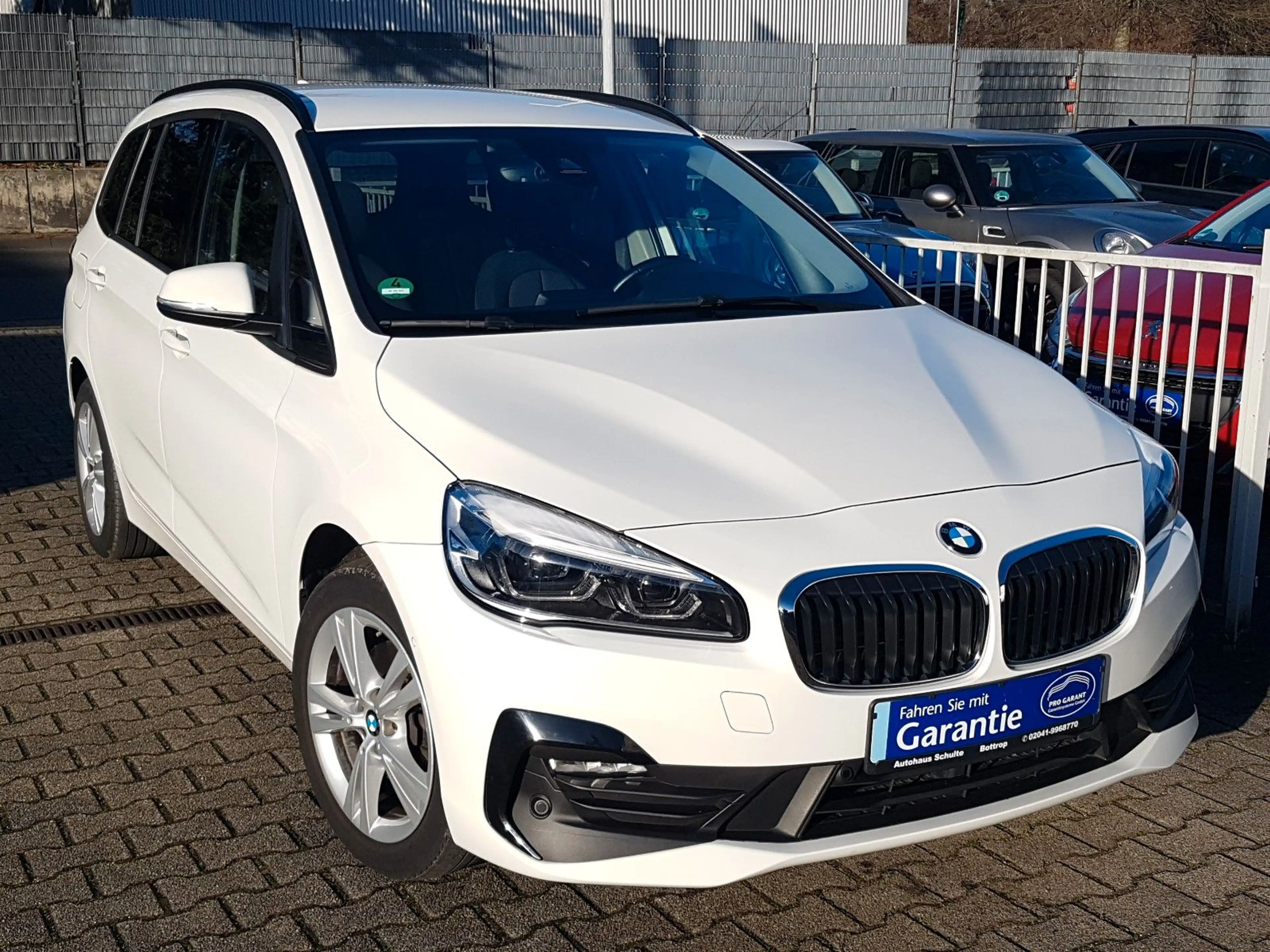 BMW 218 Aut. Advantage LED Sitzhzg. PDC