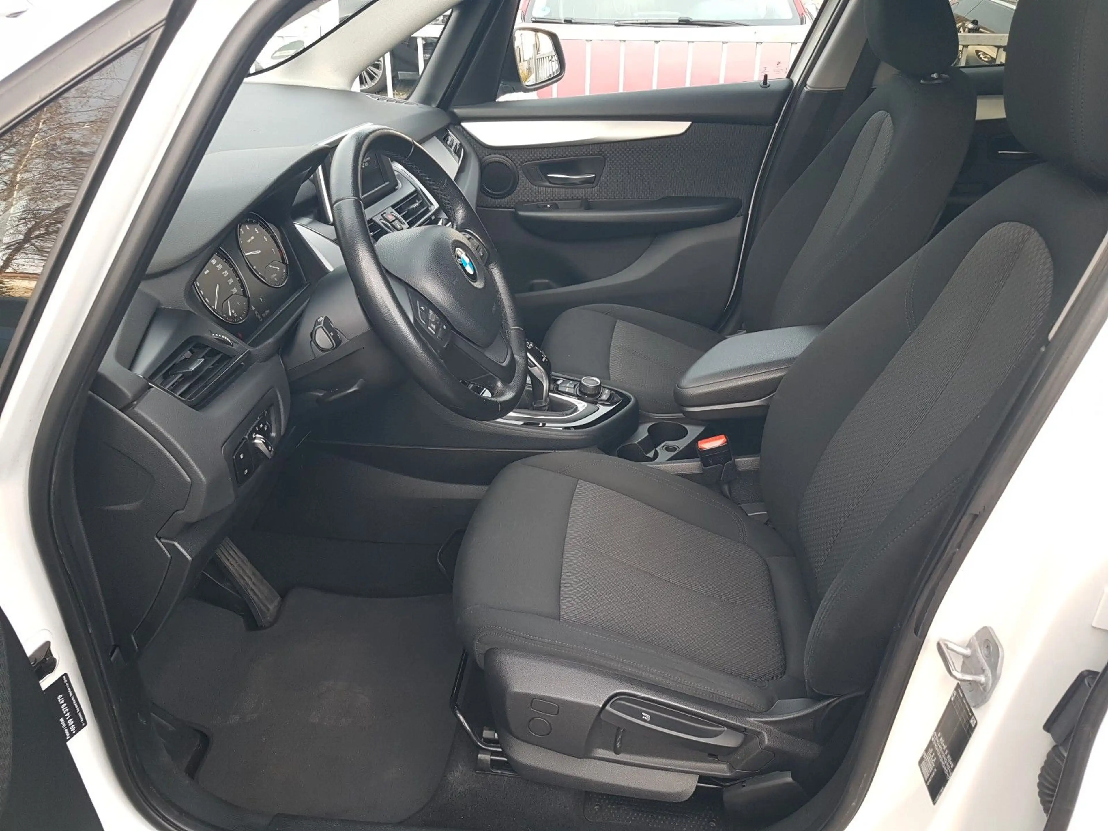 BMW 218 Aut. Advantage LED Sitzhzg. PDC — photo 10
