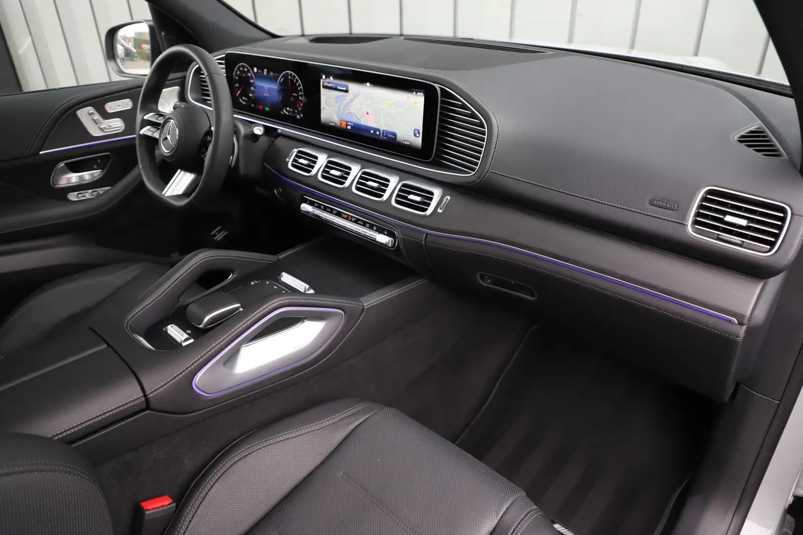 Mercedes-Benz GLE 400 400e AMG 4-Matic | 381PK | Luchtvering | Head-up | Grijs - 2
