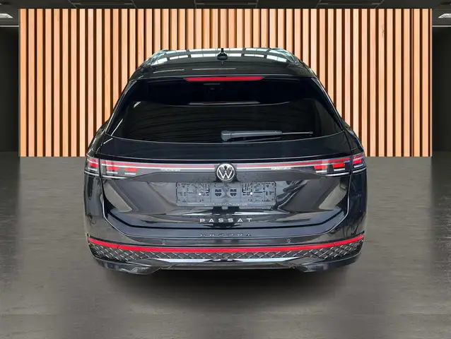 Volkswagen Passat view 25