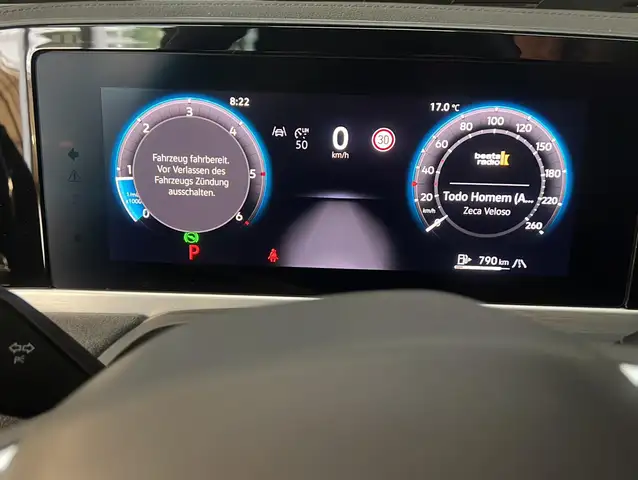 Volkswagen Passat view 7