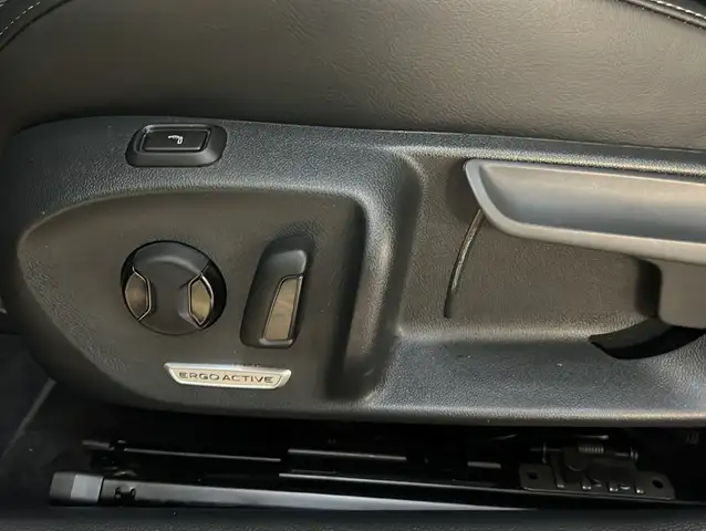 Volkswagen Passat view 15