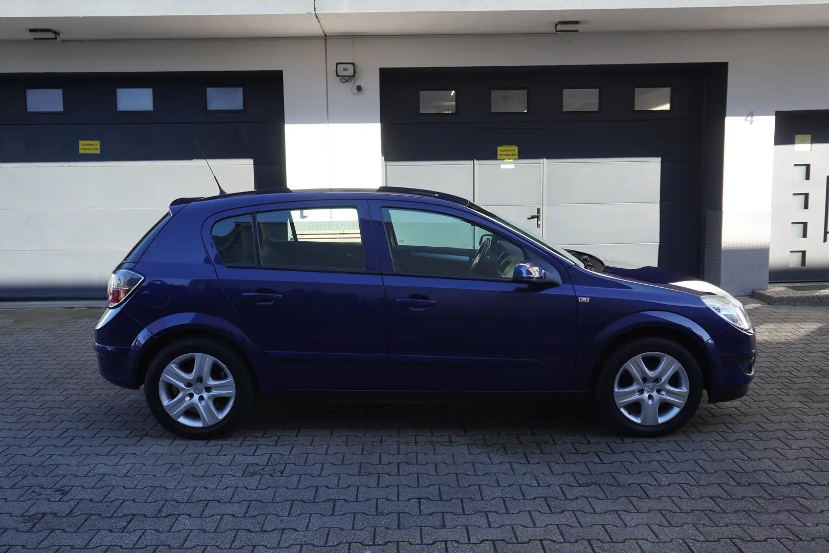 Opel Astra 1.6-16V Edition KLIMA+ALU+TEMPOMAT Blau - 2