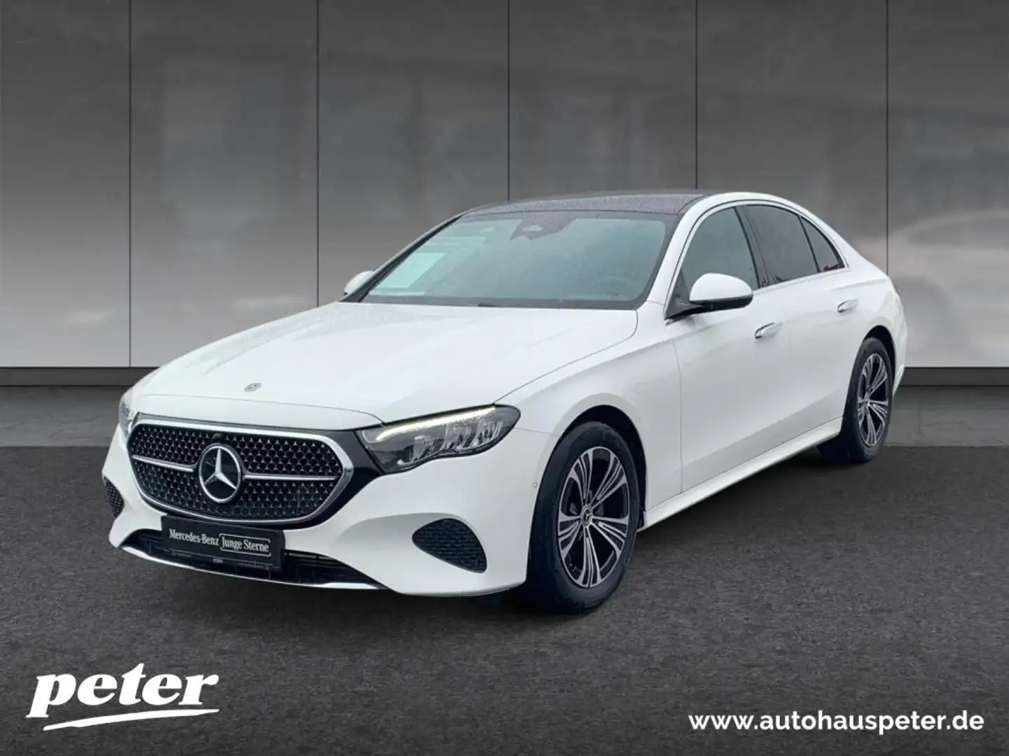 Mercedes-Benz E 200 Limousine Avantgarde, Panoramadach, AHV Weiß - 1
