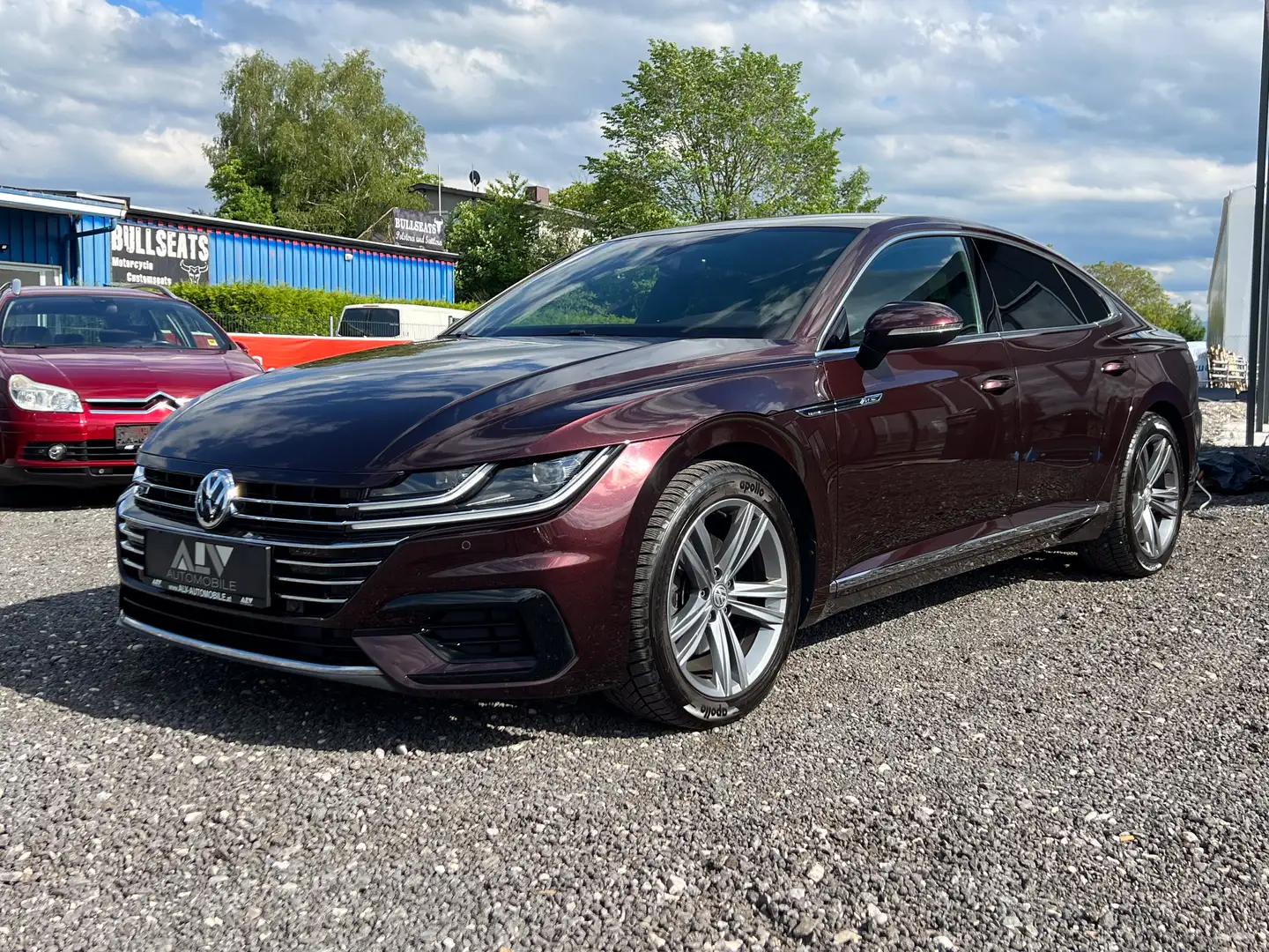 Volkswagen Arteon 2,0 TDI Virtual Cockpit R-Line Rot - 2