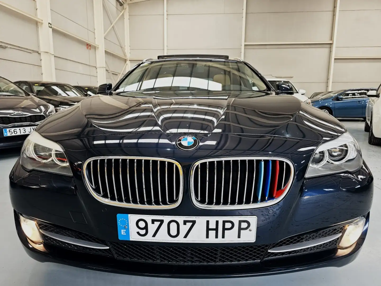 BMW 520 520dA Touring Luxury Azul - 2