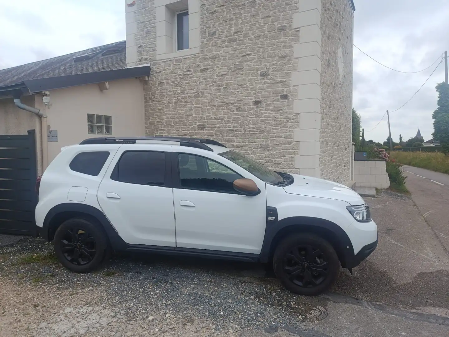 Dacia Duster Duster Extrême TCE150 automatique Blanc - 1