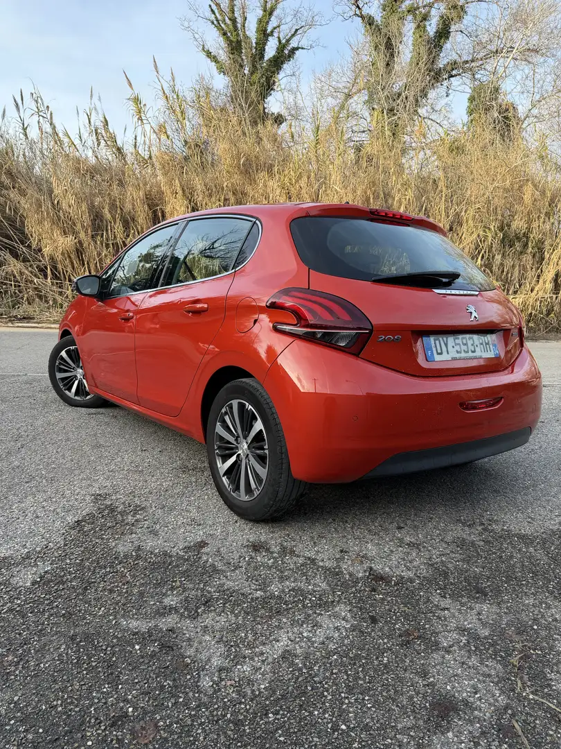 Peugeot 208 1.6 BlueHDi 100ch S&S BVM5 Allure - 2