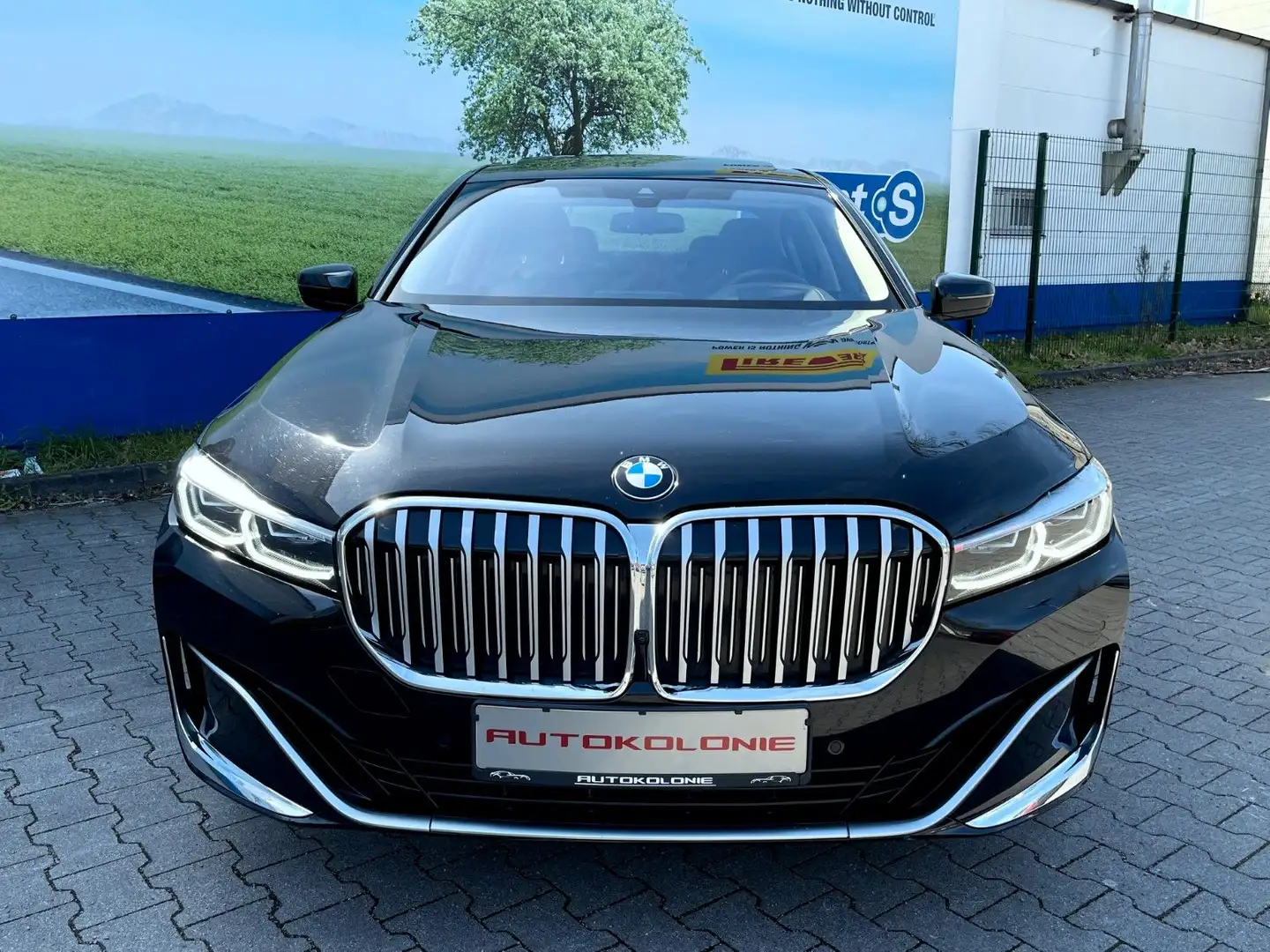 BMW 730 d XD -SOFTC.-LUFTF.-HEAD-360°-EGSD-TV-ROLLOS Noir - 2