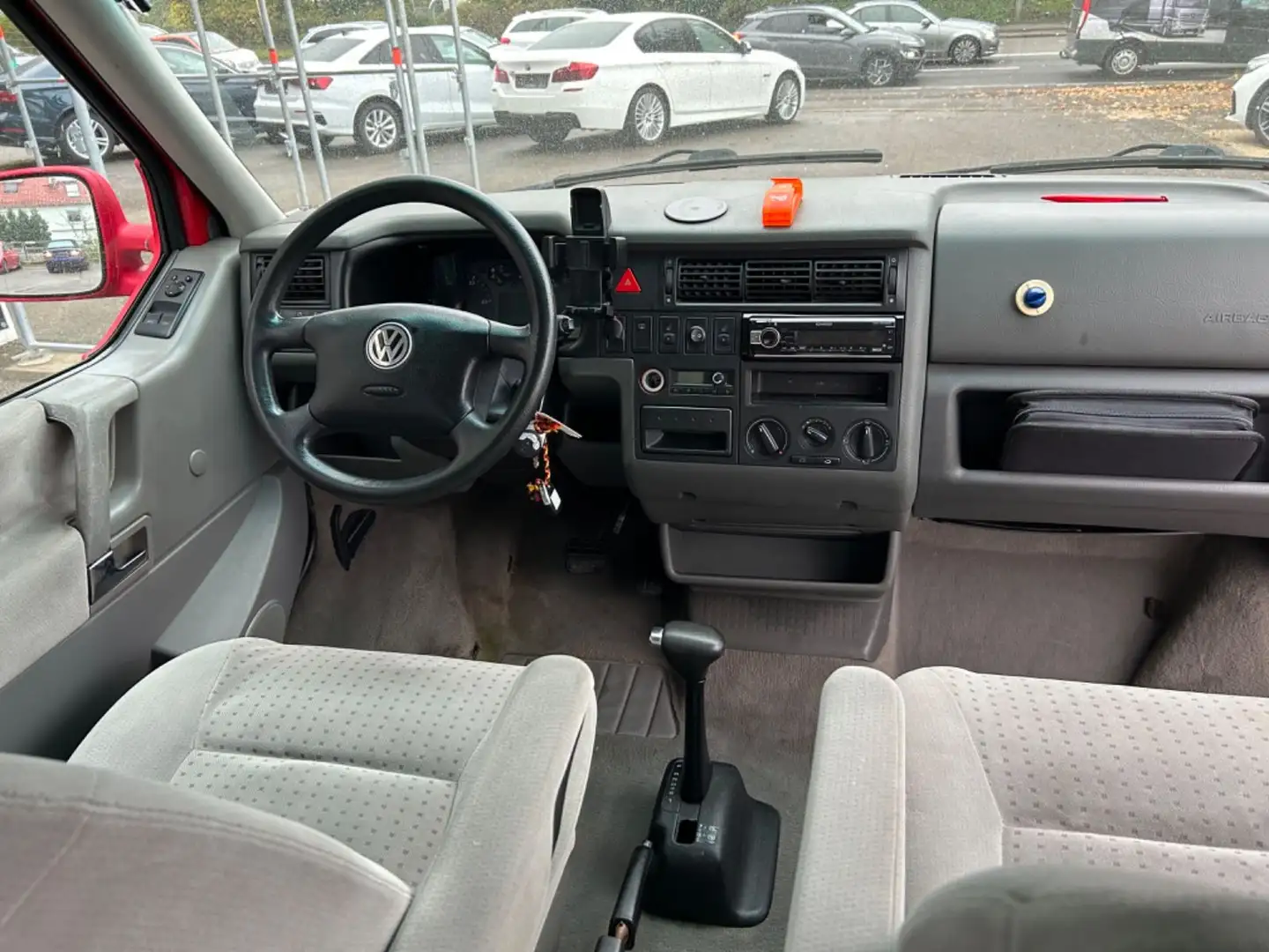 Volkswagen T4 Caravelle /2,5 d/7 Sitz+Automatik Standheizung Rouge - 2