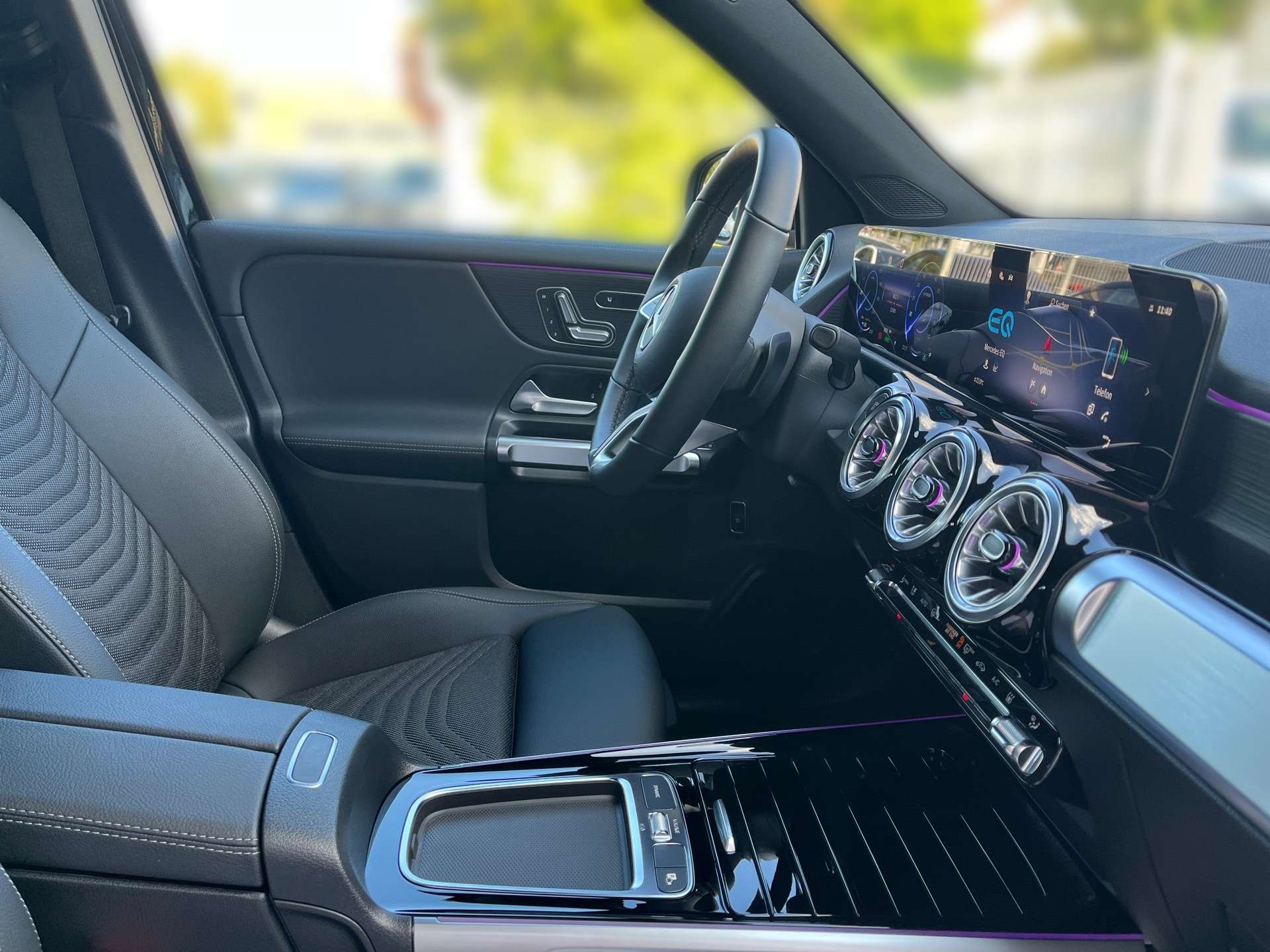Mercedes-Benz EQB