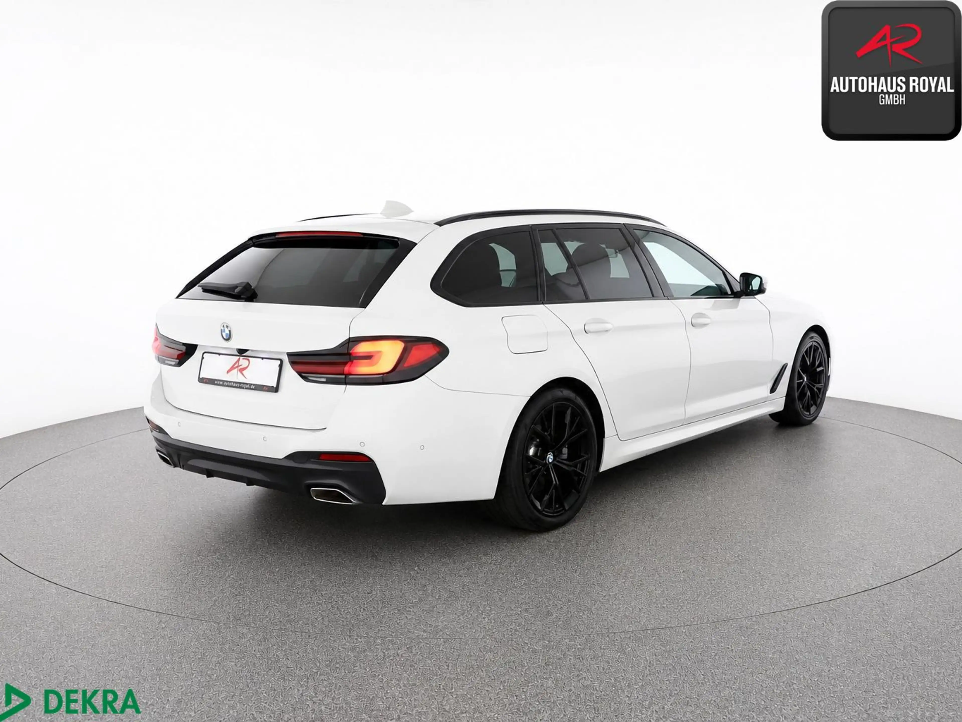 BMW 520 d T M SPORT 360GRAD,KEYLESS,HARMAN/K,AHK,DAB — photo 5