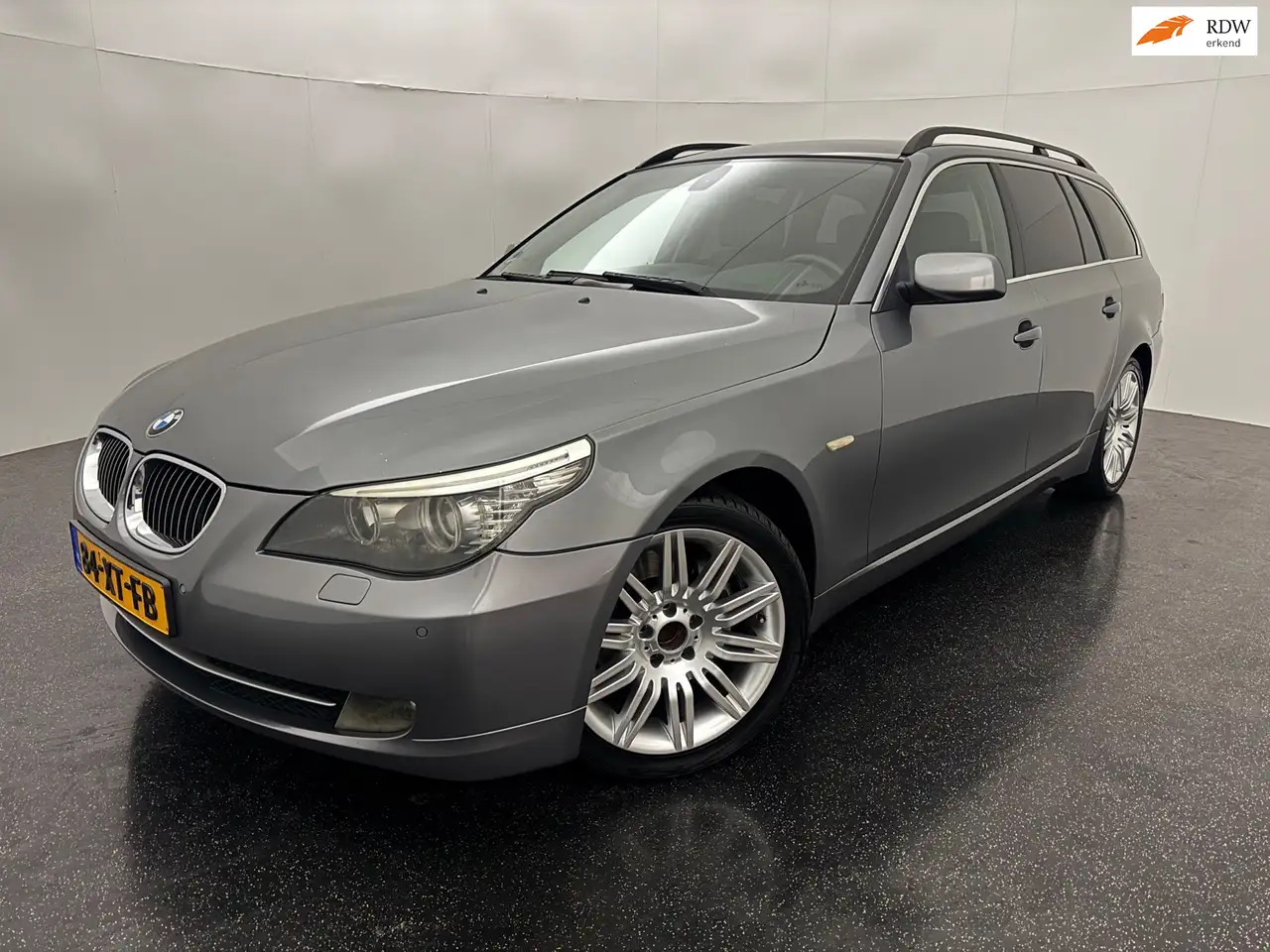 BMW 525