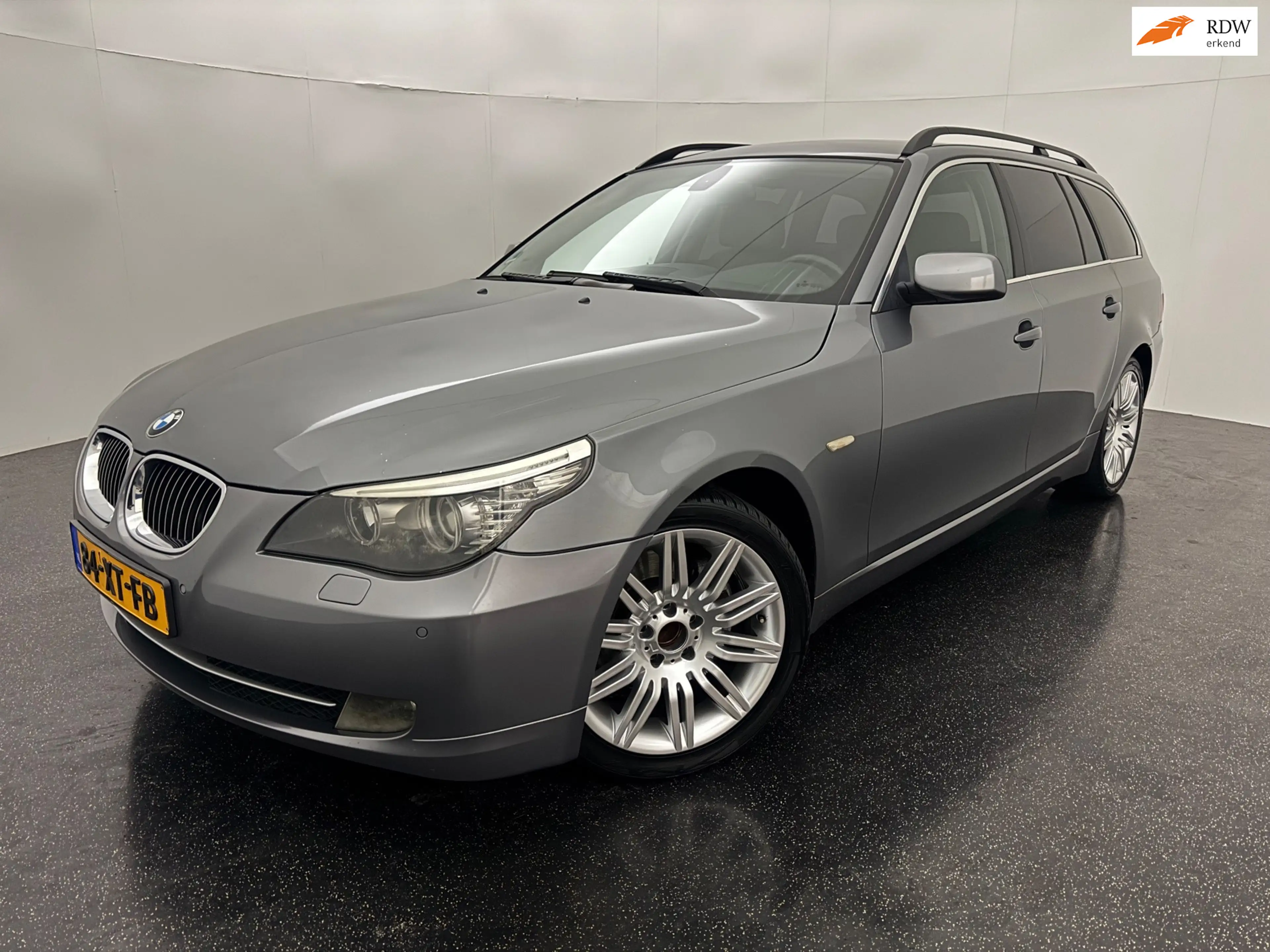 BMW 525 5-serie Touring 525i Executive NAP