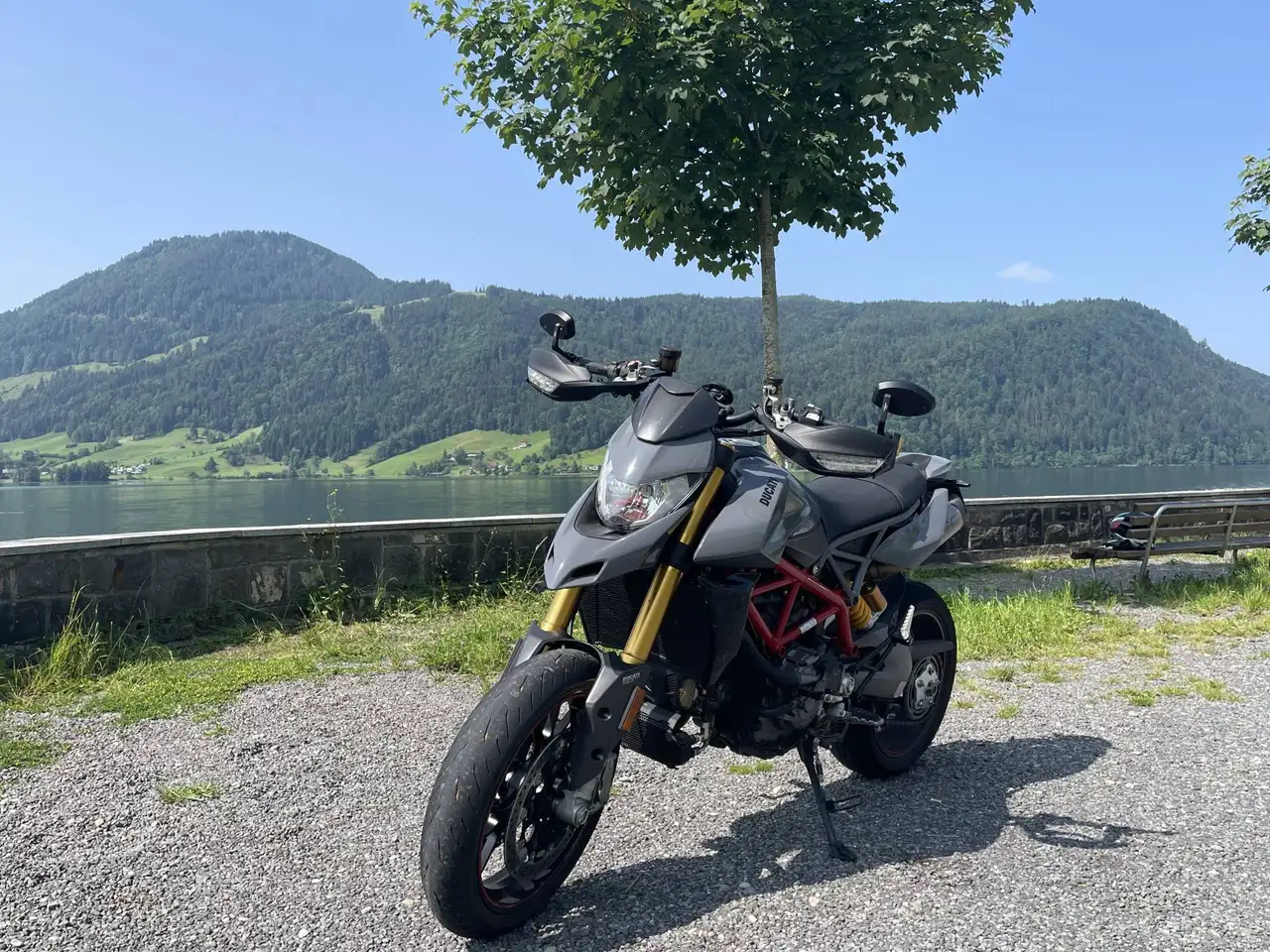 Ducati Hypermotard 950