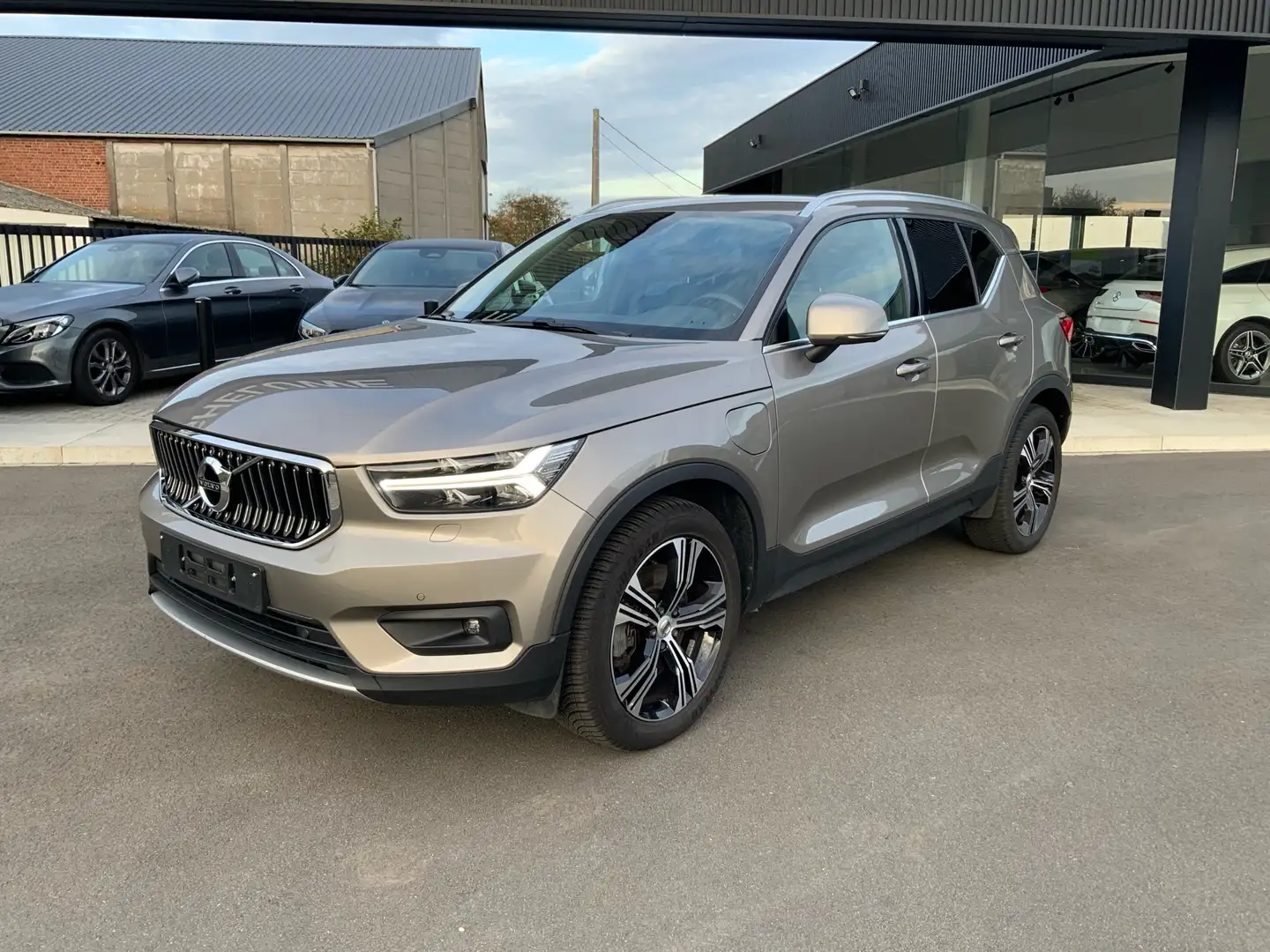 Volvo XC40 T5 Recharge Plug-in Hybrid Inscription Exterieur Gris - 2