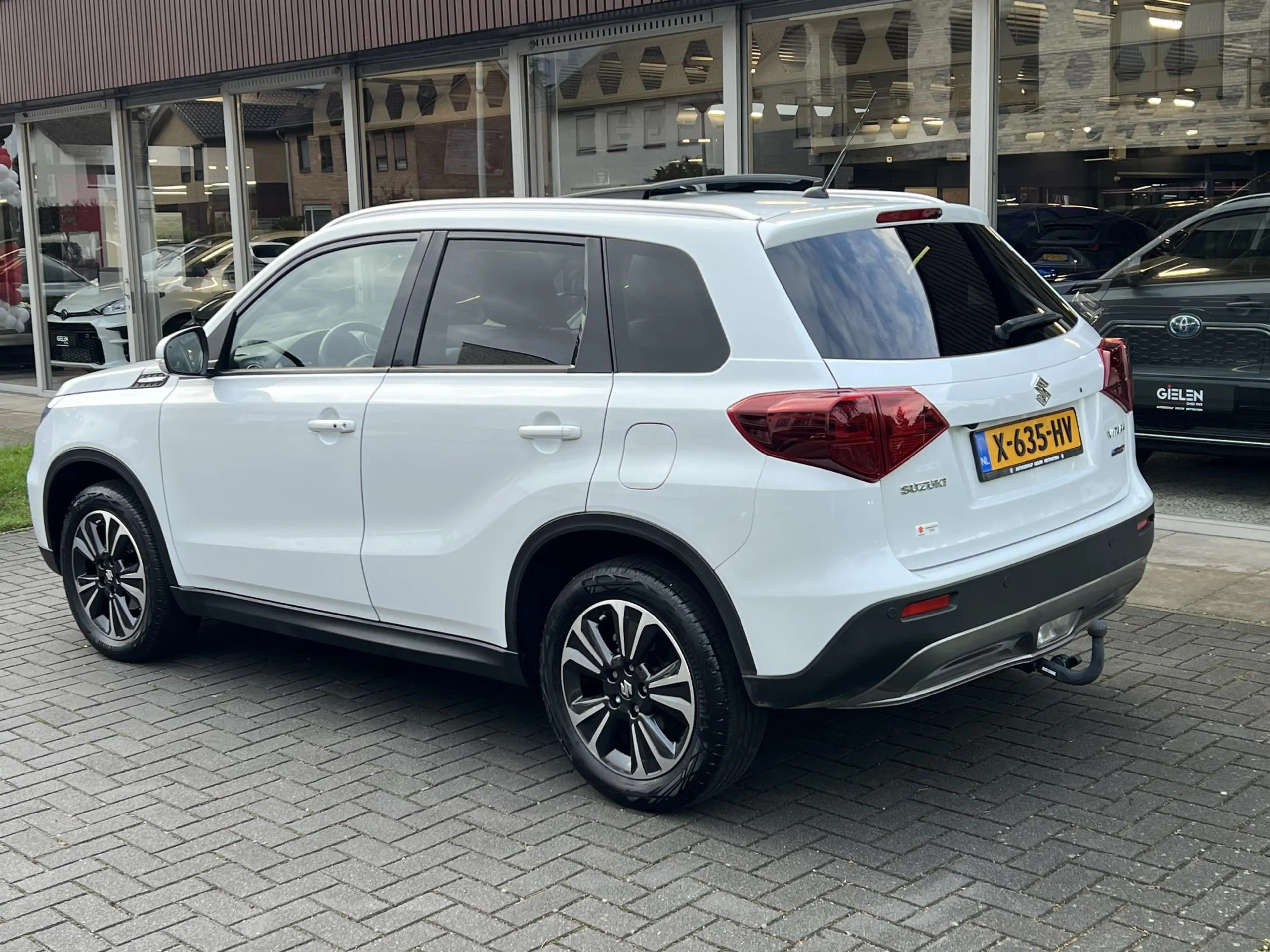 Suzuki Vitara 1.5 Hybrid Style | Trekhaak, Panoramadak, Dodehoek — photo 11