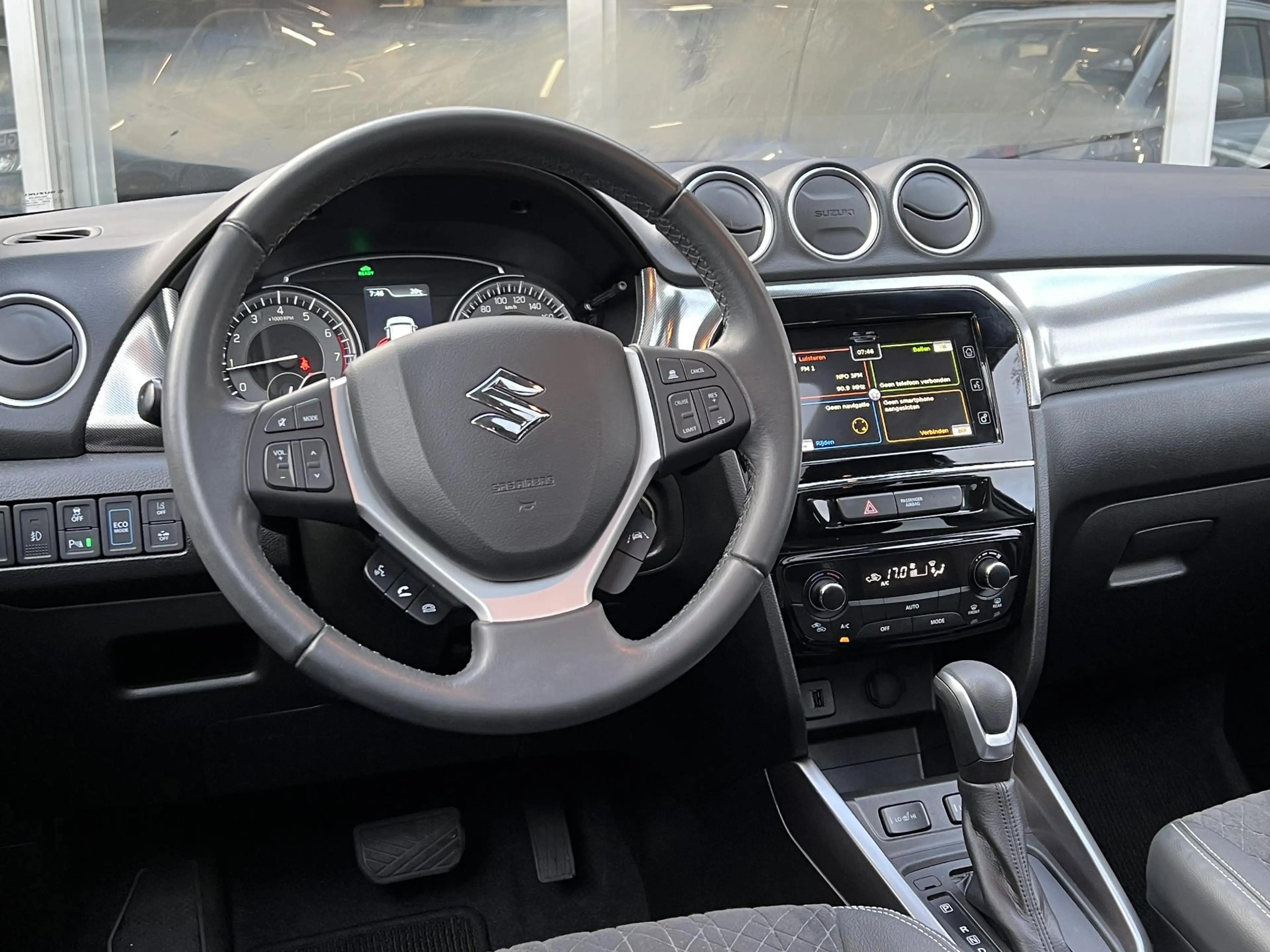 Suzuki Vitara 1.5 Hybrid Style | Trekhaak, Panoramadak, Dodehoek — photo 20
