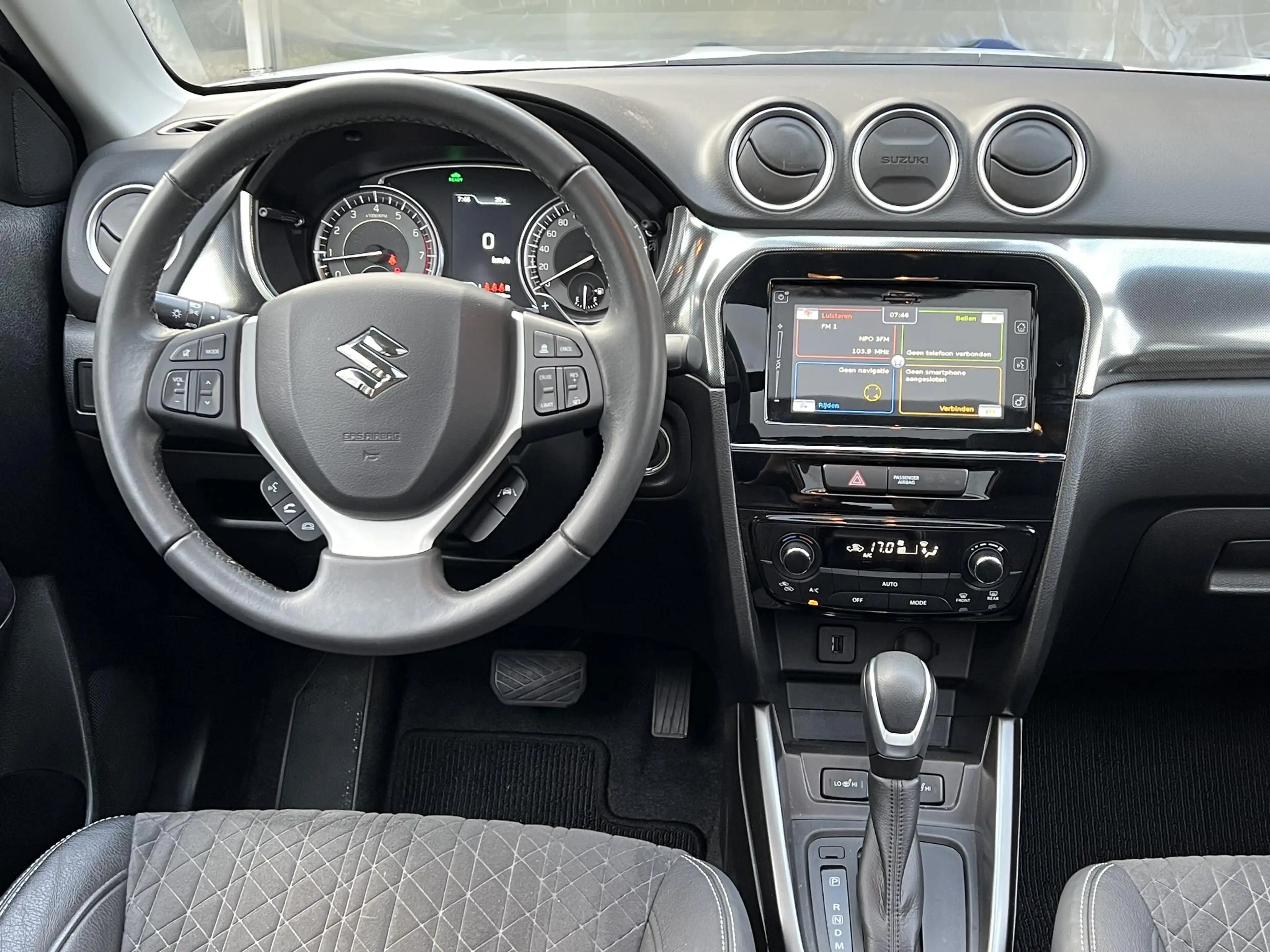 Suzuki Vitara 1.5 Hybrid Style | Trekhaak, Panoramadak, Dodehoek — photo 19