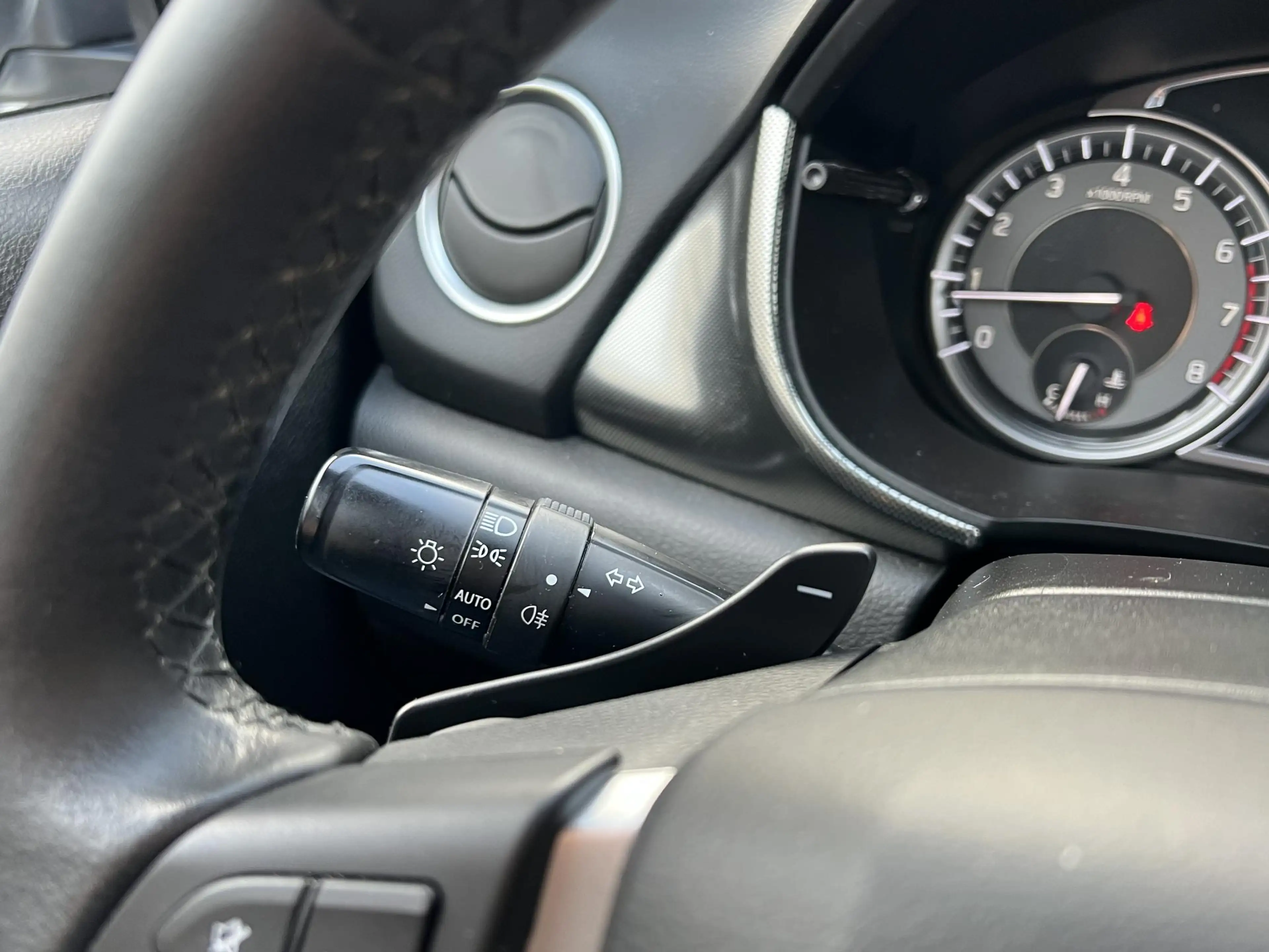 Suzuki Vitara 1.5 Hybrid Style | Trekhaak, Panoramadak, Dodehoek — photo 29