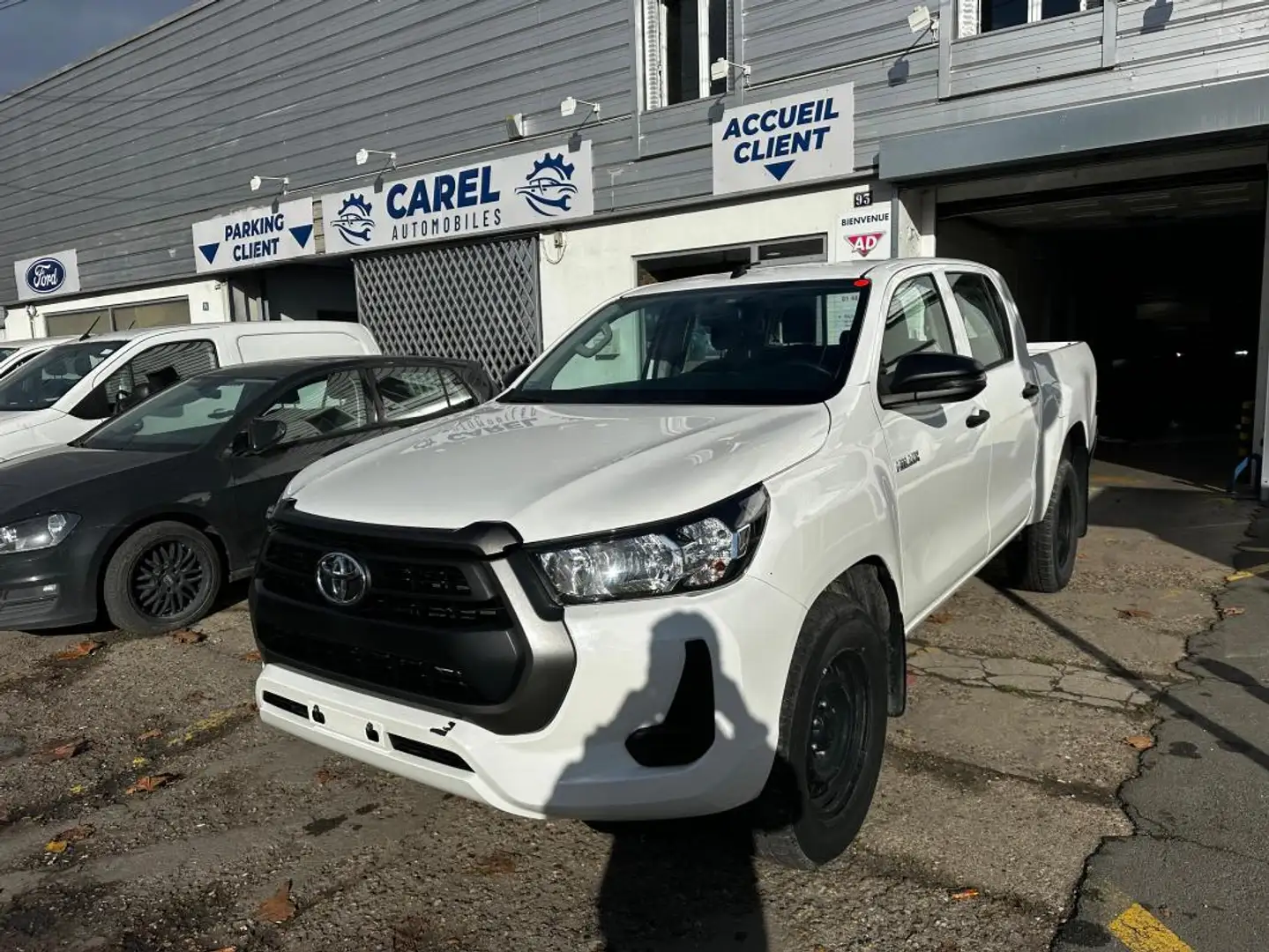 Toyota Hilux IV 4WD 2.4 D-4D 150 DOUBLE CABINE Blanc - 1