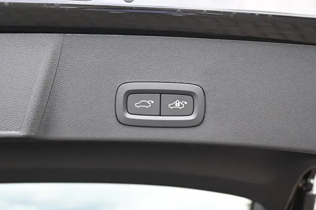 Volvo XC40 view 7