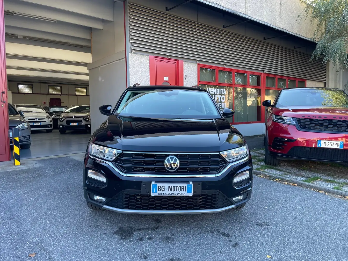 Volkswagen T-Roc T-Roc 1.0 tsi Style 110cv ok neop. GARANZIA Nero - 2