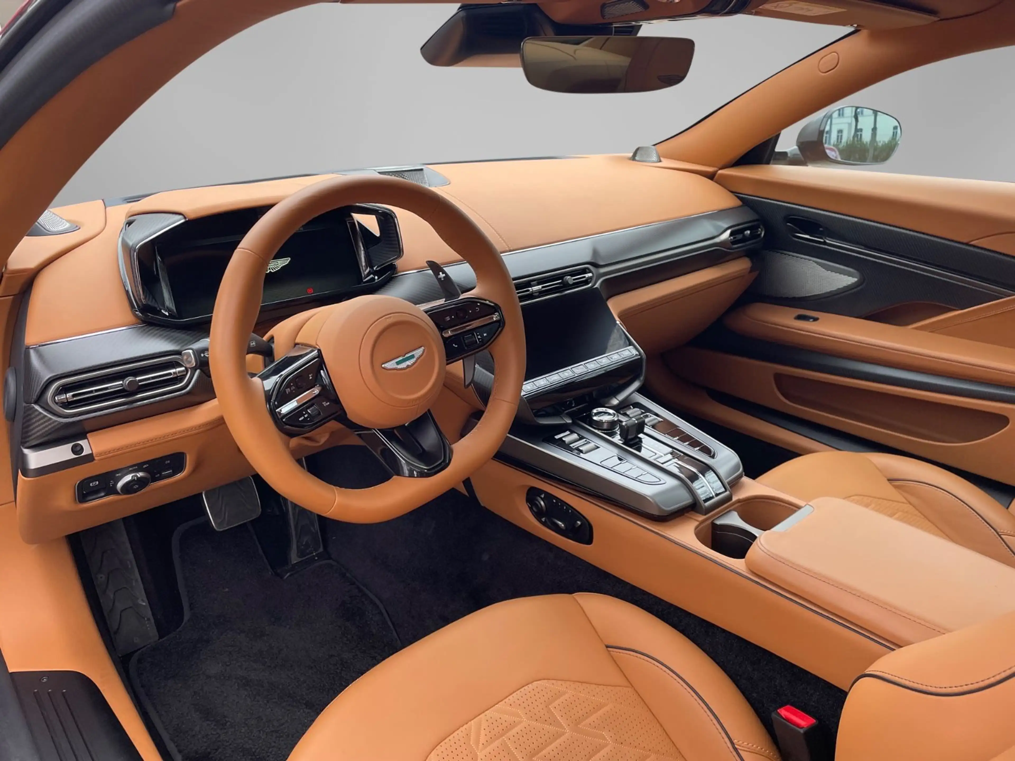 Aston Martin Vanquish MY25 — photo 15